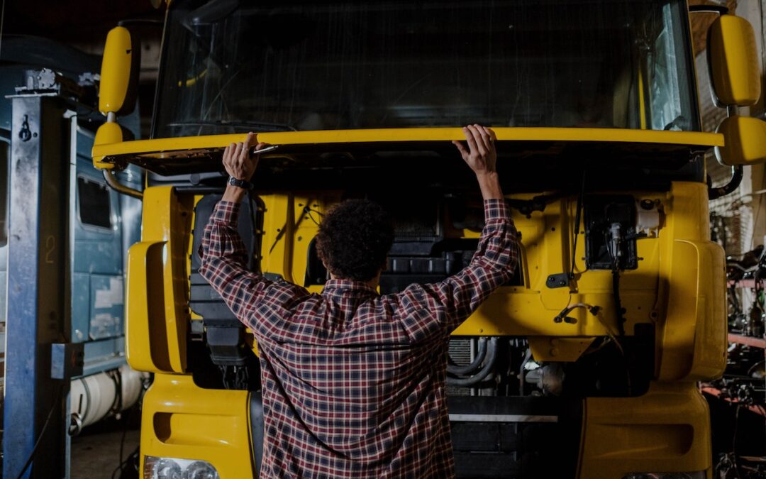Jak często należy wykonywać przegląd samochodu ciężarowego?