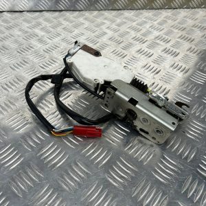 ZAMEK DRZWI Z CENTRALKĄ SCANIA R