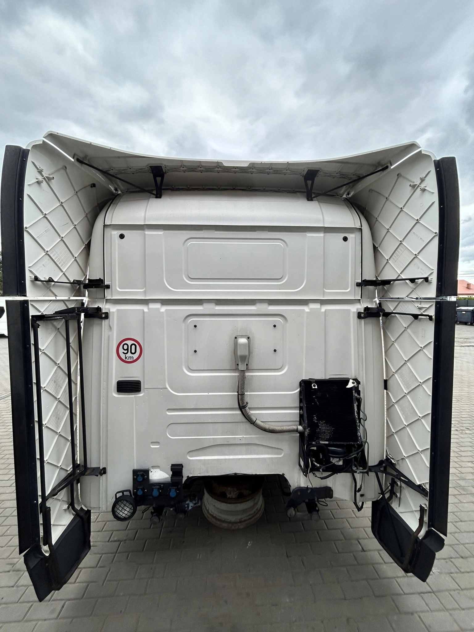 KABINA SCANIA CR19 TOPLINE HPI 2011 ROK - obrazek 6