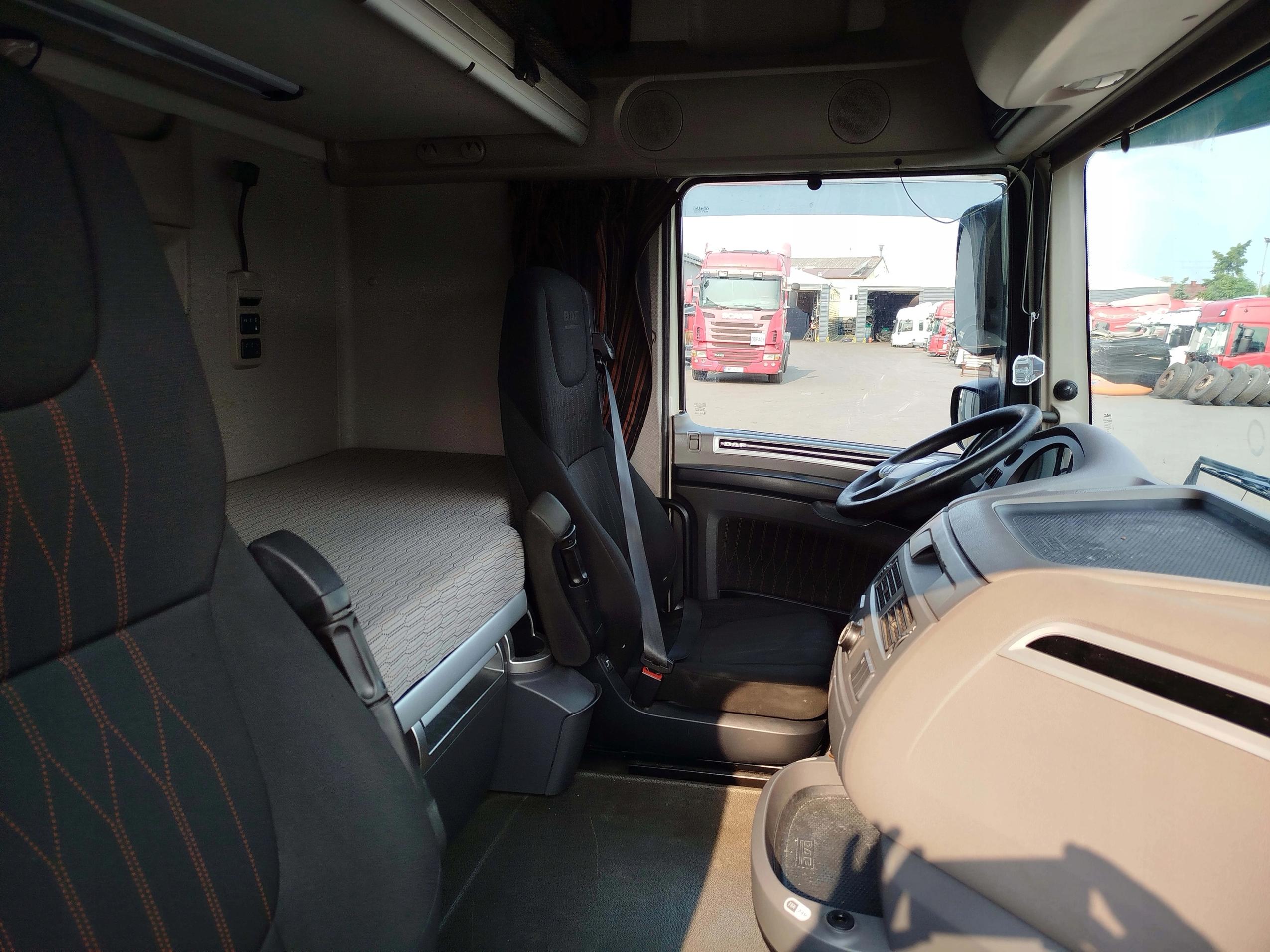 KABINA DAF XF 106 LIFT - obrazek 9