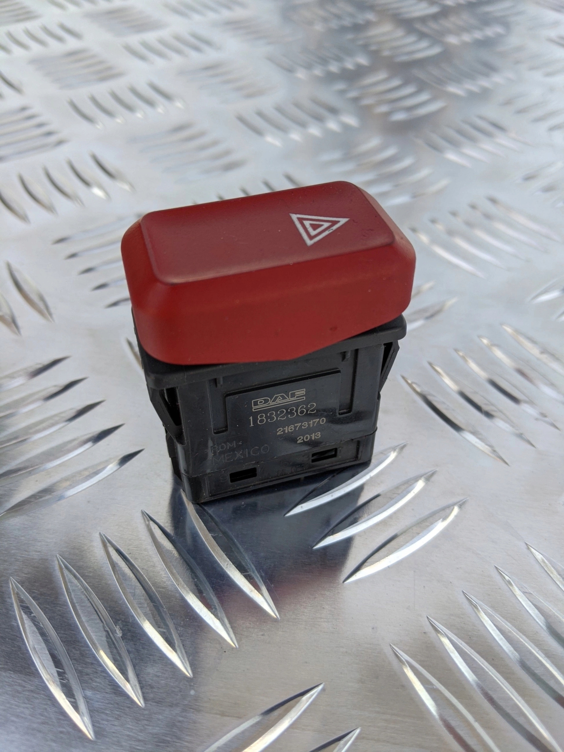 PRZYCISK DAF XF 106 - obrazek 4