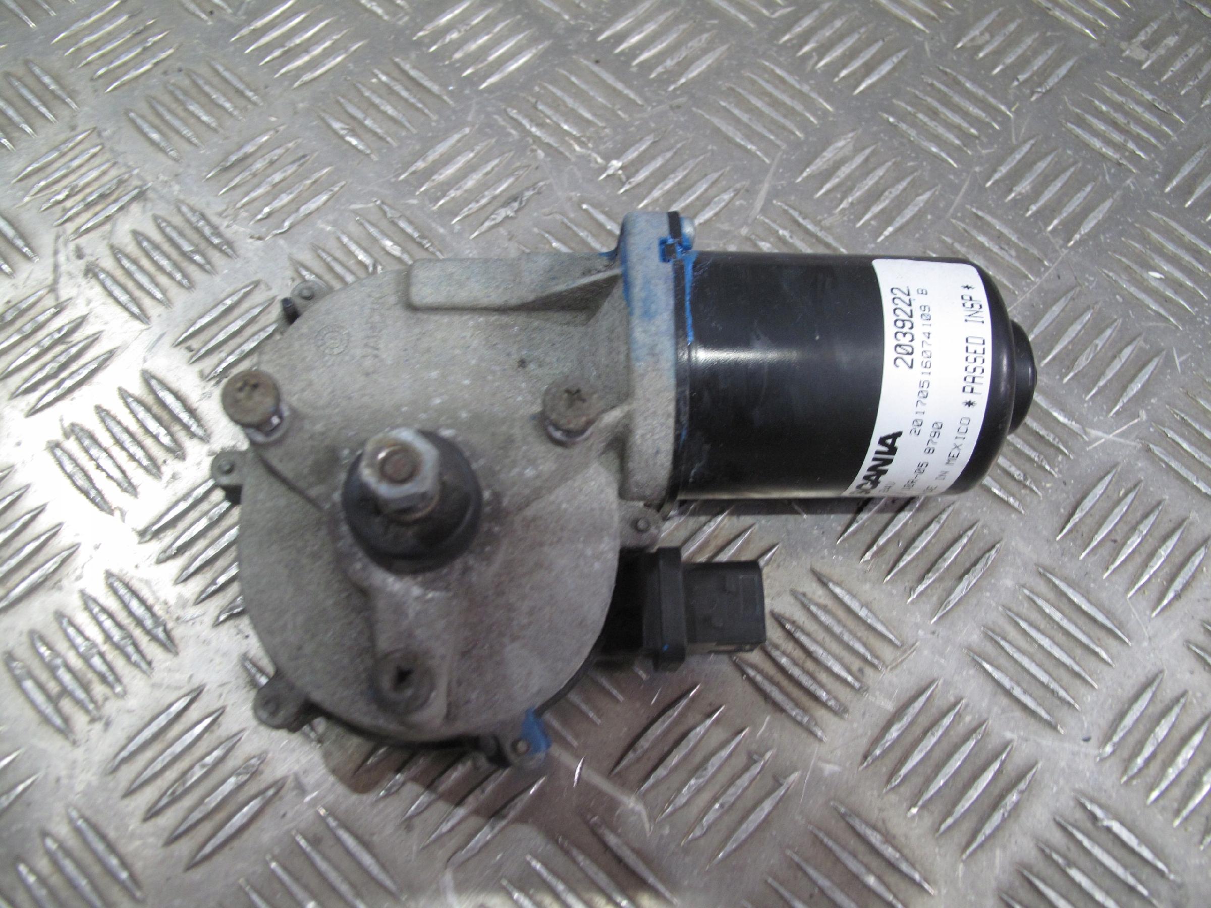 SILNICZEK SILNIK WYCIERACZEK SCANIA R S