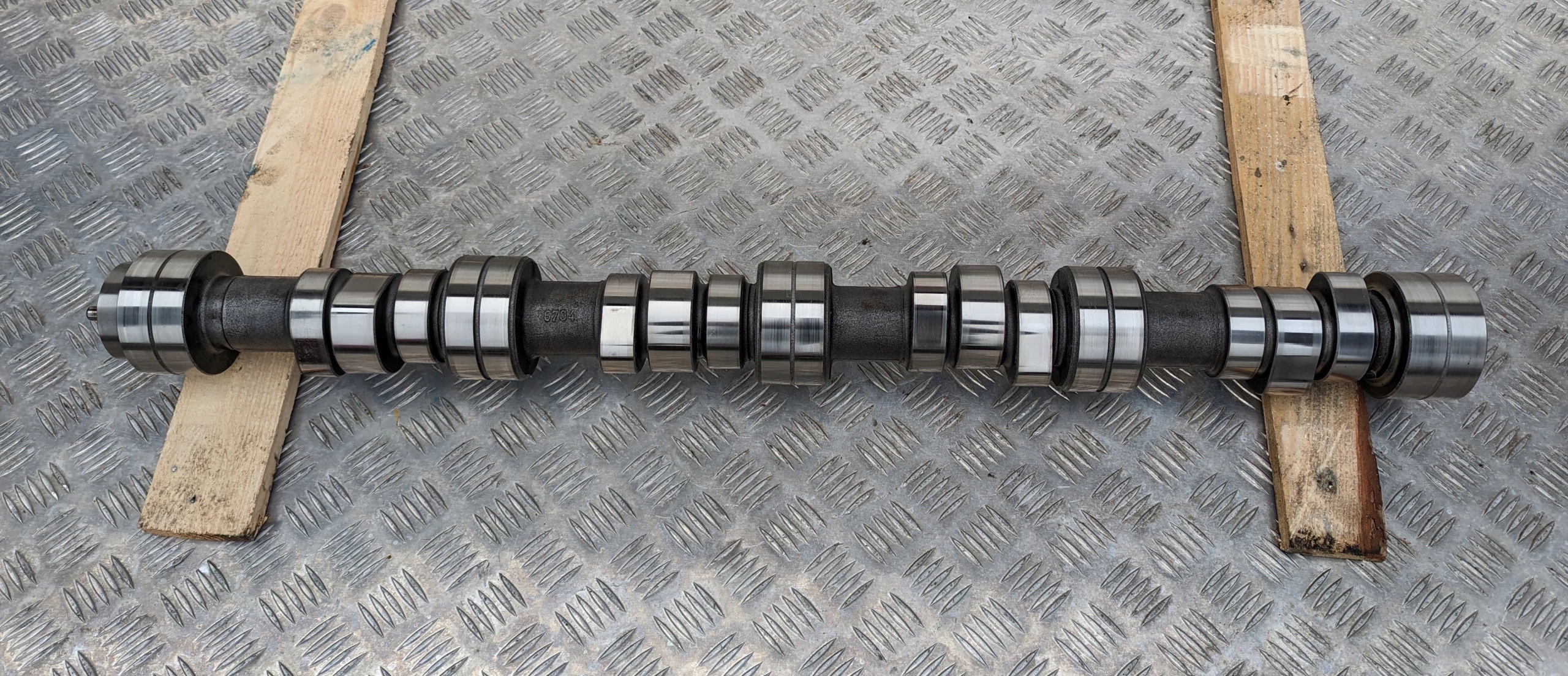 WAŁEK ROZRZĄDU SCANIA R500 PDE V8 EURO 5 PRAWY