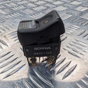 WŁĄCZNIK PRZEŁĄCZNIK KOKPITU Z BLOKADĄ SCANIA 4 / 124