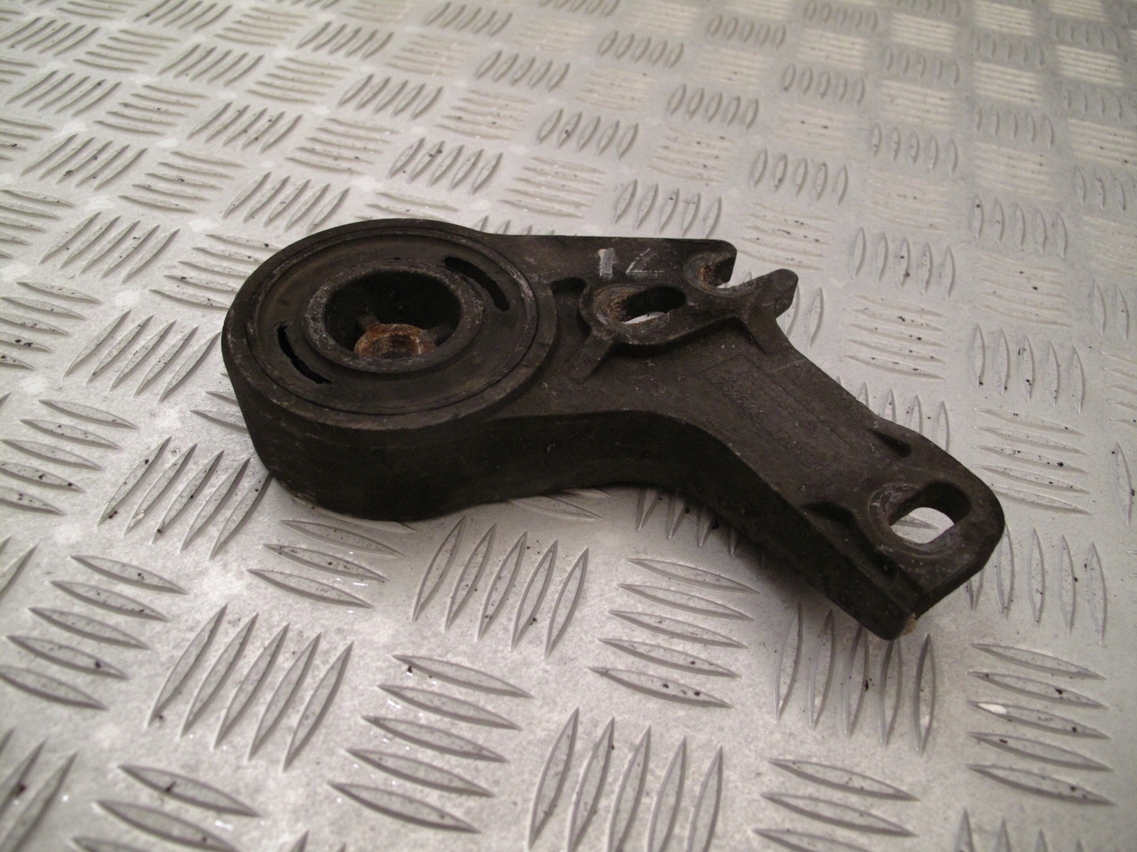 PODUSZKI CHŁODNICY INTERCOOLERA LEWA SCANIA - obrazek 2