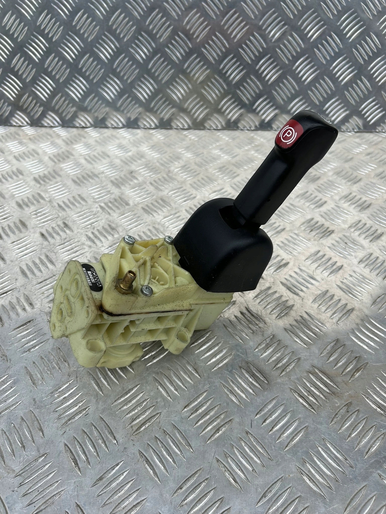 MANETKA HAMULCA RĘCZNEGO SCANIA R - obrazek 2