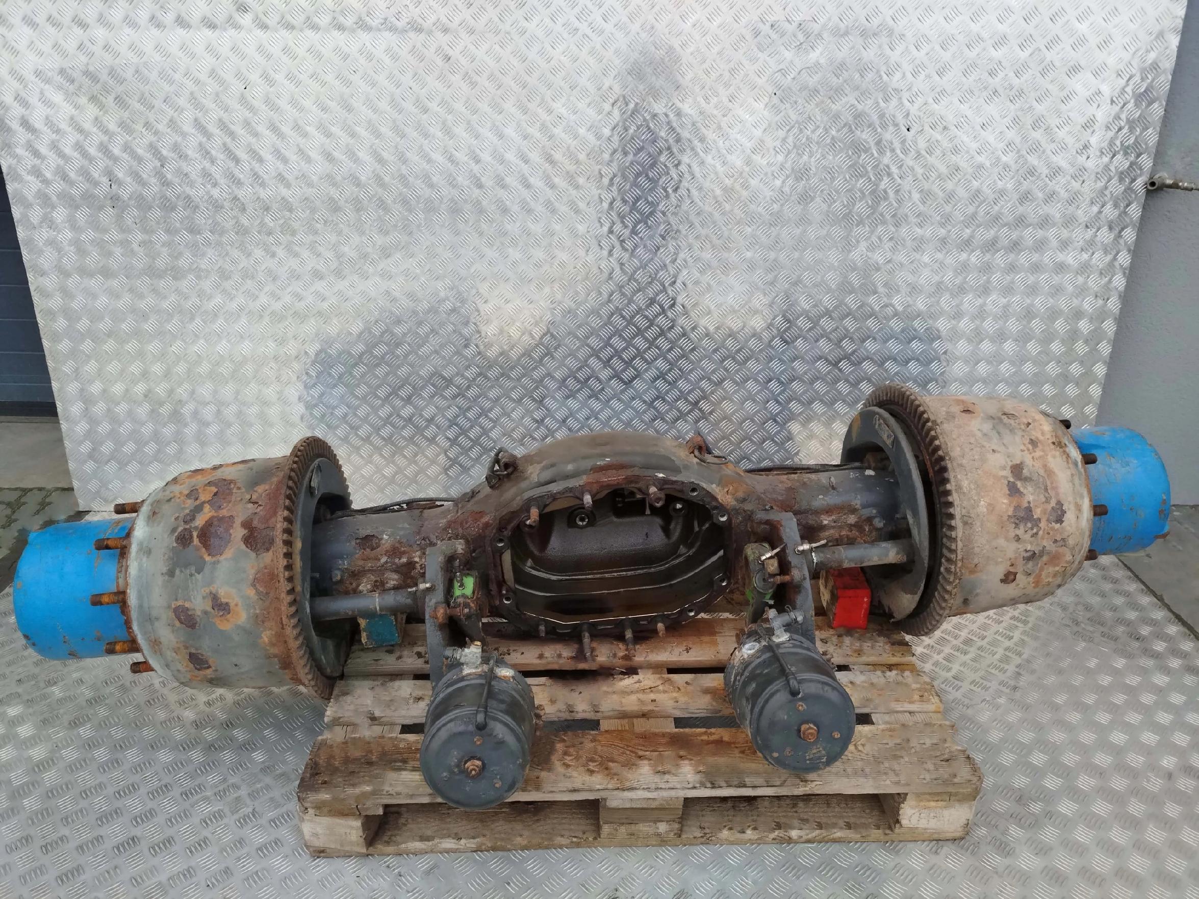 OBUDOWA POCHWA MOSTU SCANIA RP 835