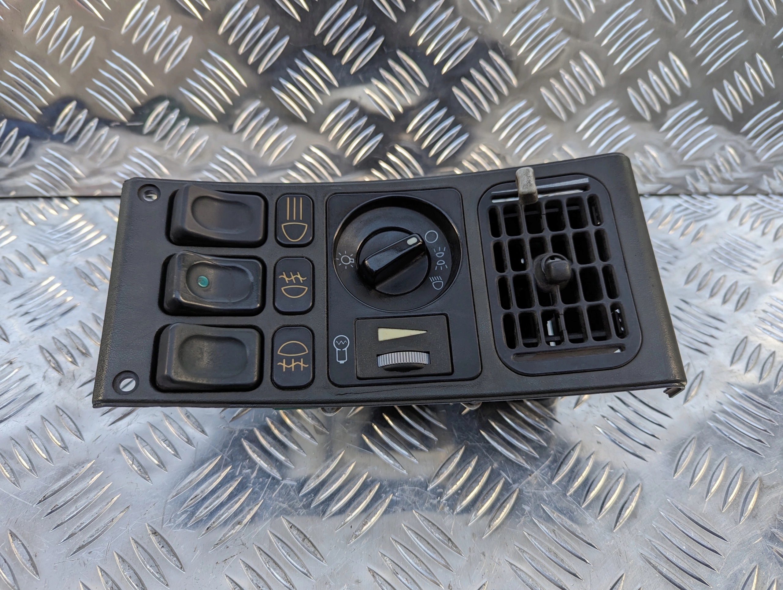 PANEL STEROWANIA ŚWIATEŁ PRZYCISKI SCANIA 4 / 124 - obrazek 2