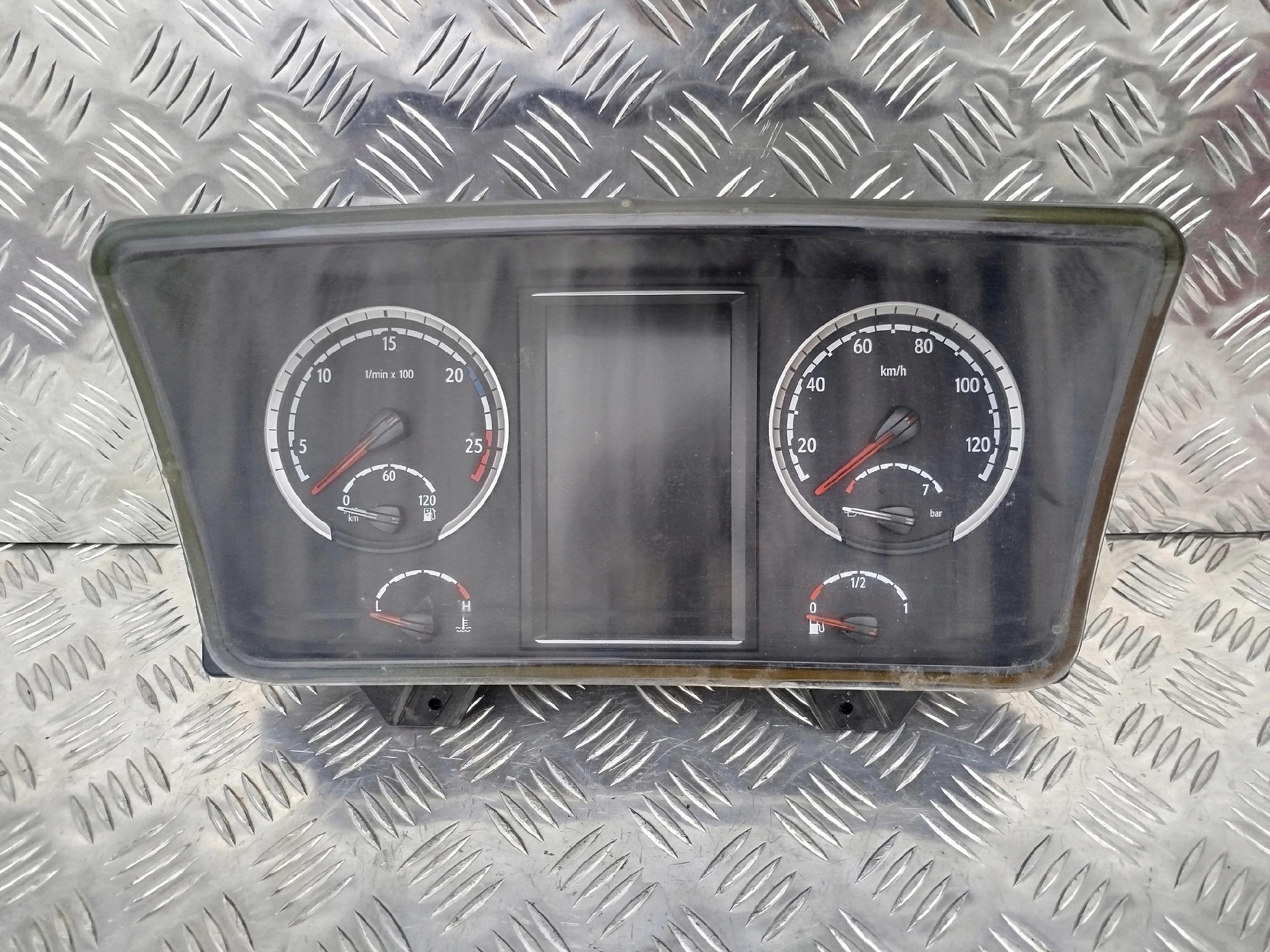 ZEGARY DUŻY WYŚWIETLACZ SCANIA STREAMLINE EURO 6 - obrazek 2