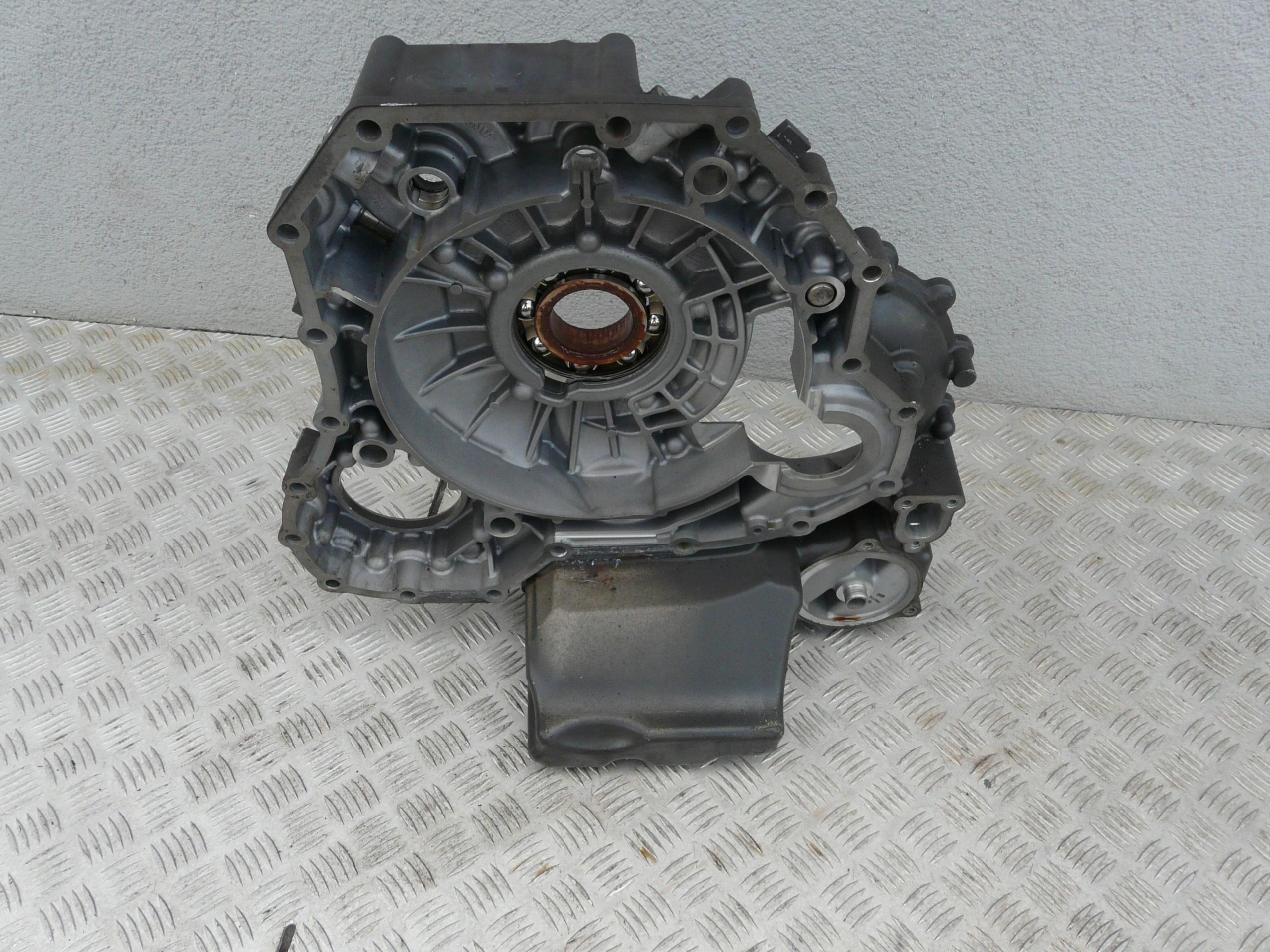 OBUDOWA SKRZYNI BIEGÓW ŚRODKOWA SCANIA R GRS 895 - obrazek 2