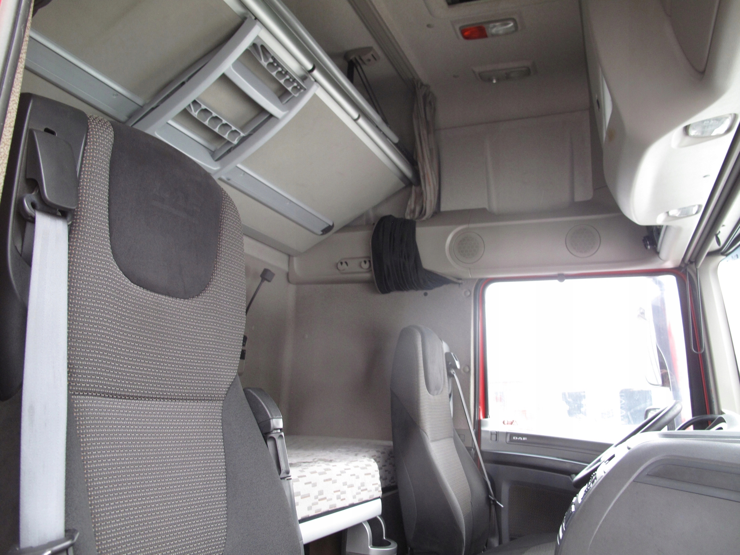KABINA SUPER SPACE CAB DAF XF 106 EURO 6 - obrazek 9