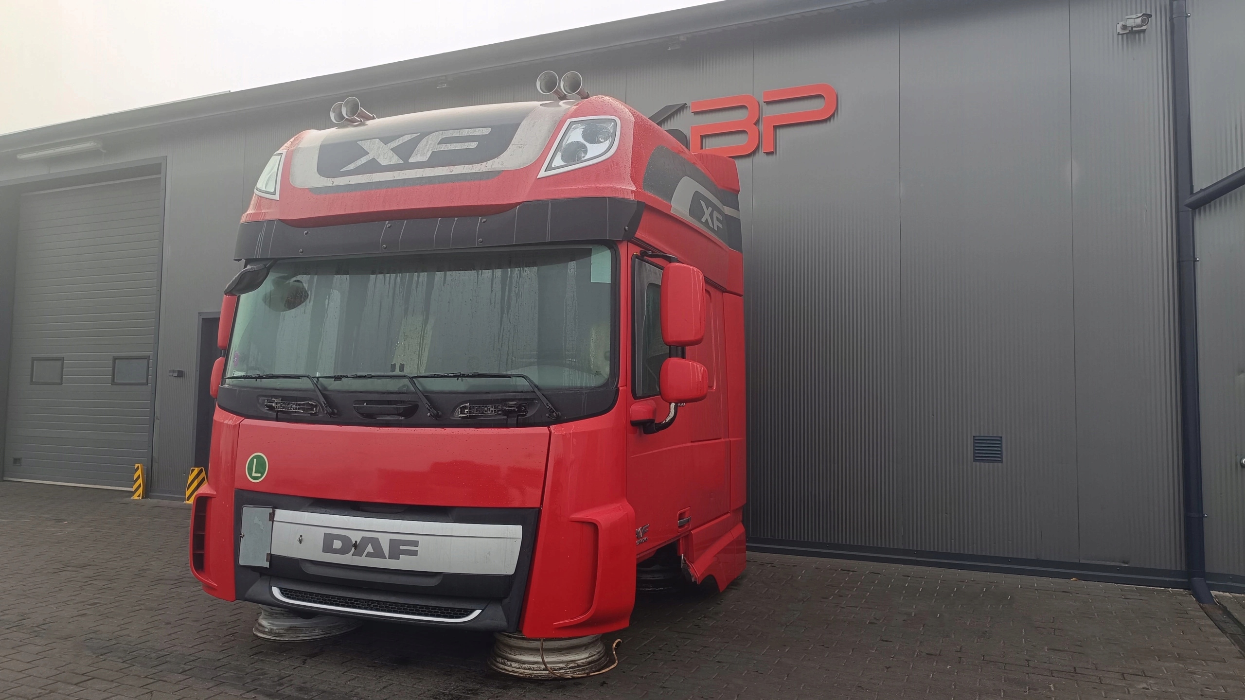 KABINA DAF XF 106 SSC - obrazek 2