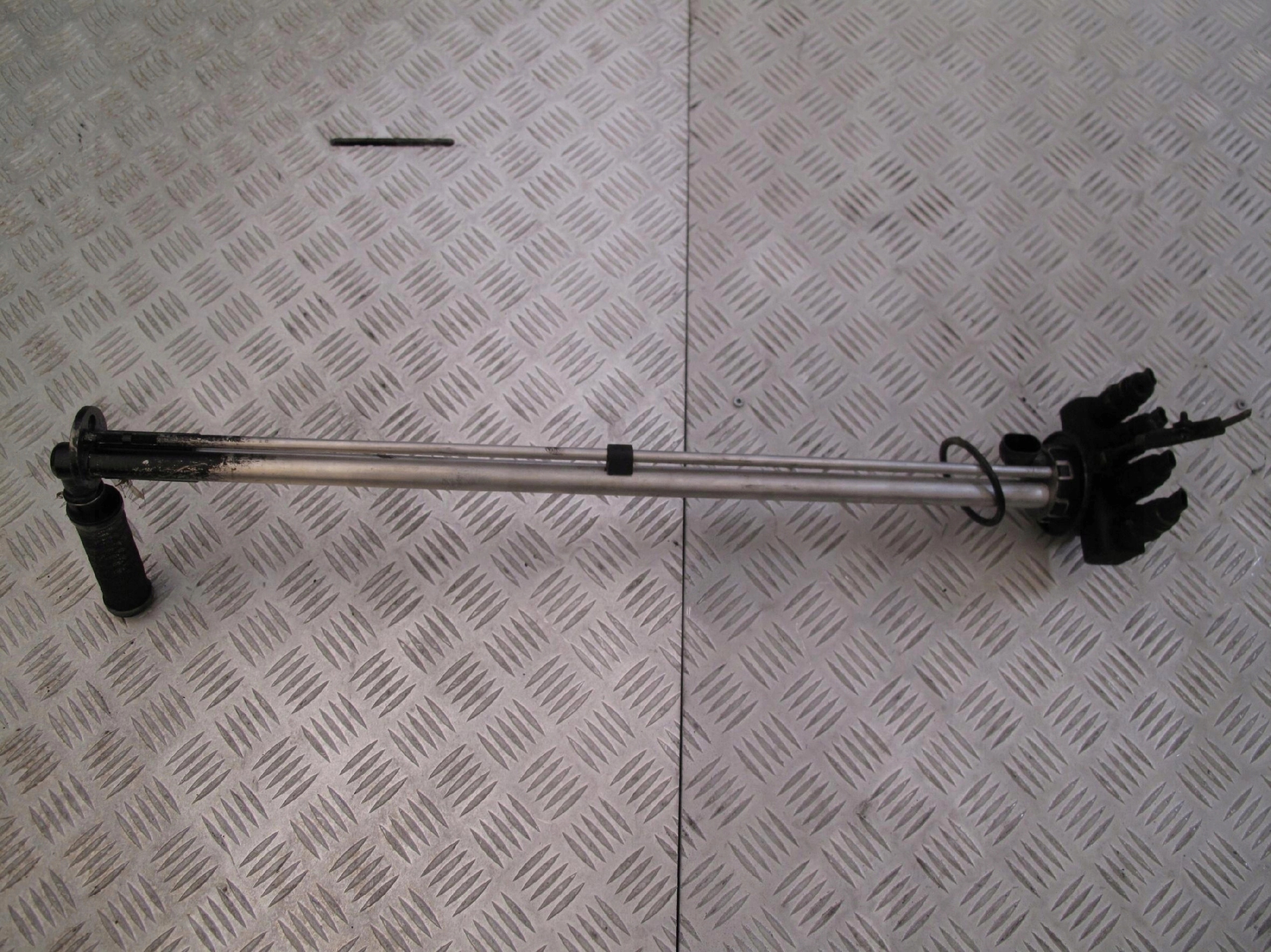 SMOK FAJKA CZUJNIK PALIWA SCANIA HPI NOWY TYP - obrazek 3