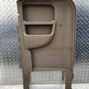 TAPICERKA BOCZNA KABINY SCANIA CR 19 PRAWA STRONA