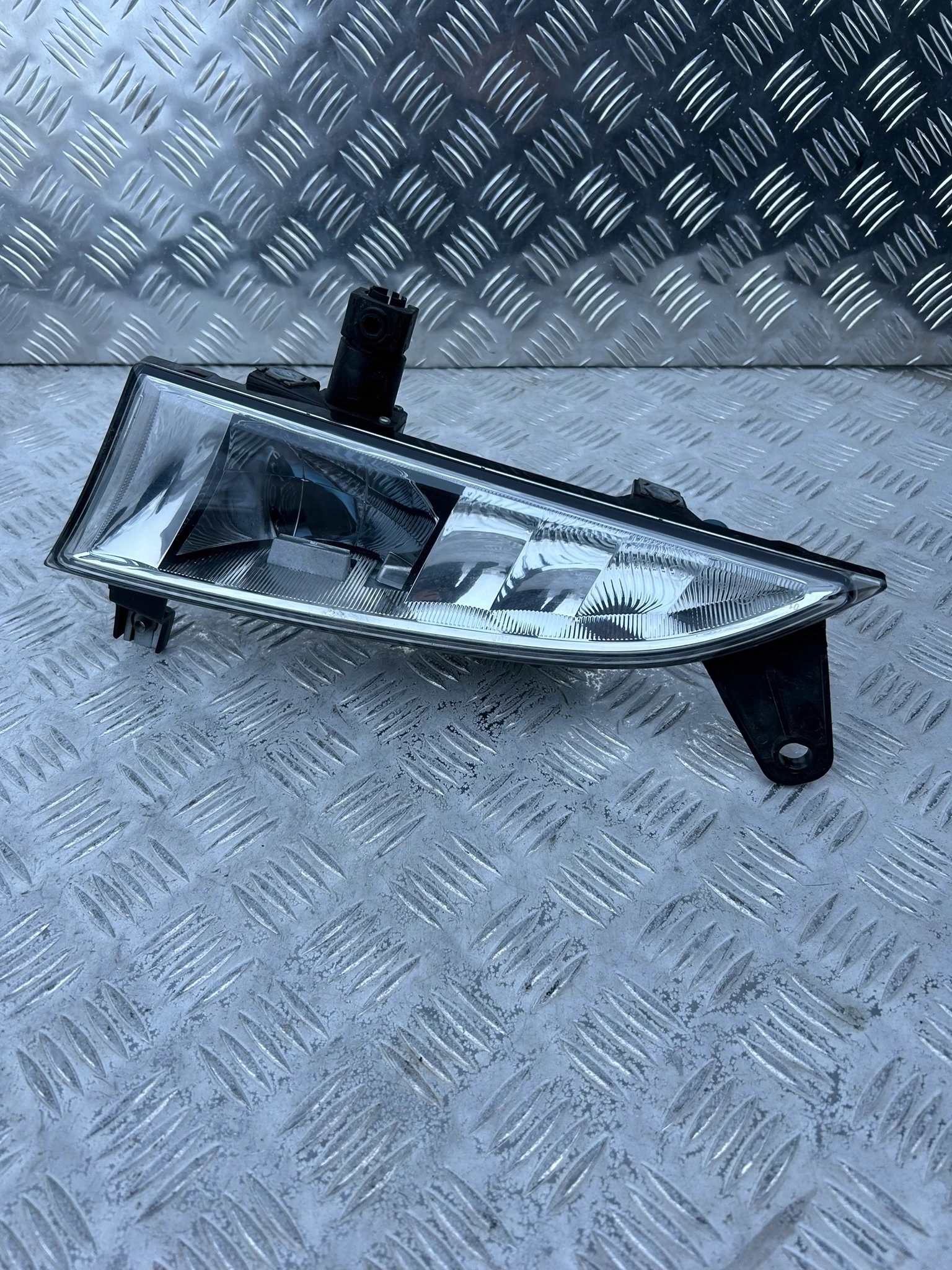 HALOGEN LAMPA ATRAPY SCANIA NTG LEWA