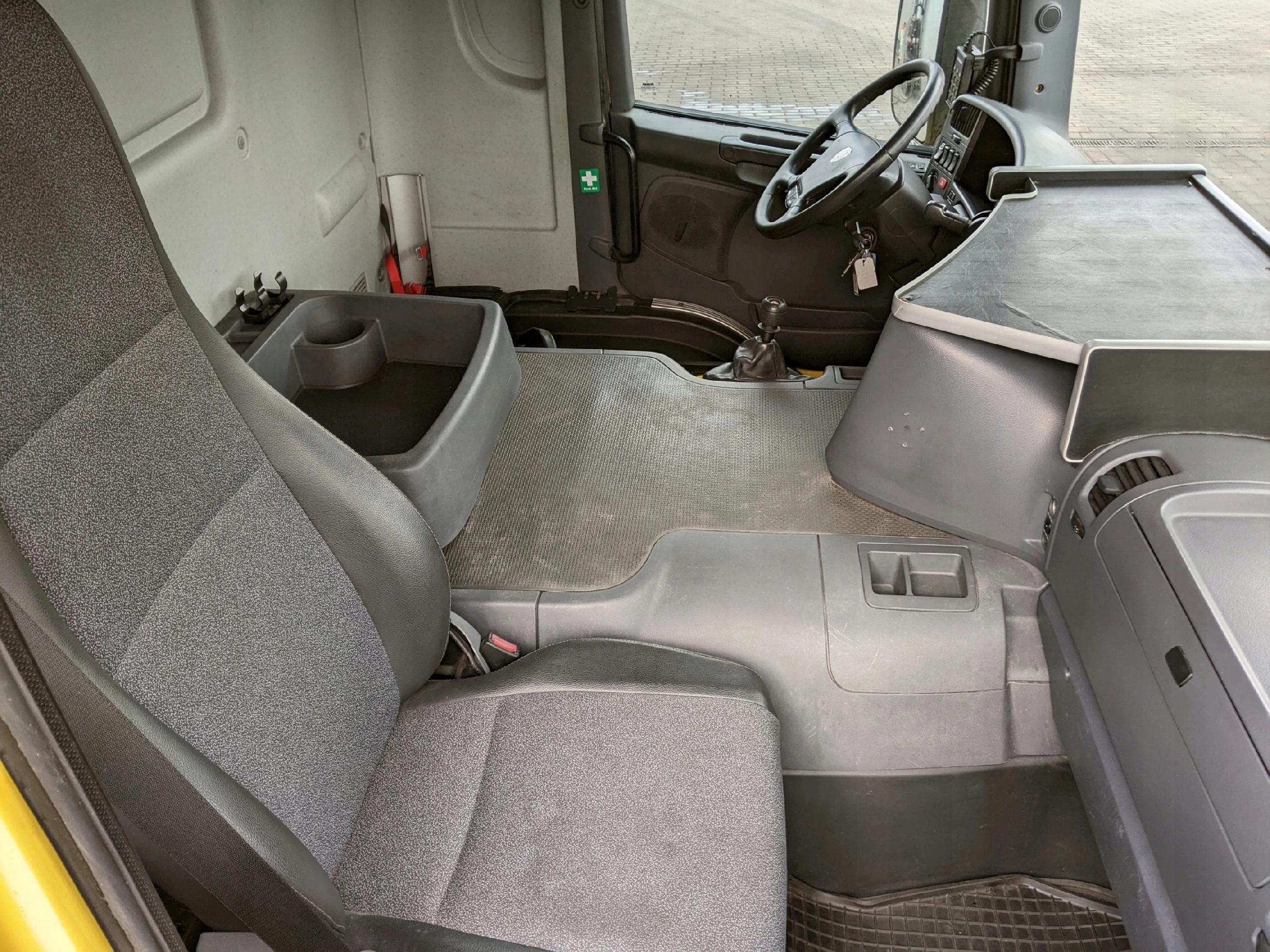 KABINA SCANIA CP 16 2009 ROK - obrazek 6