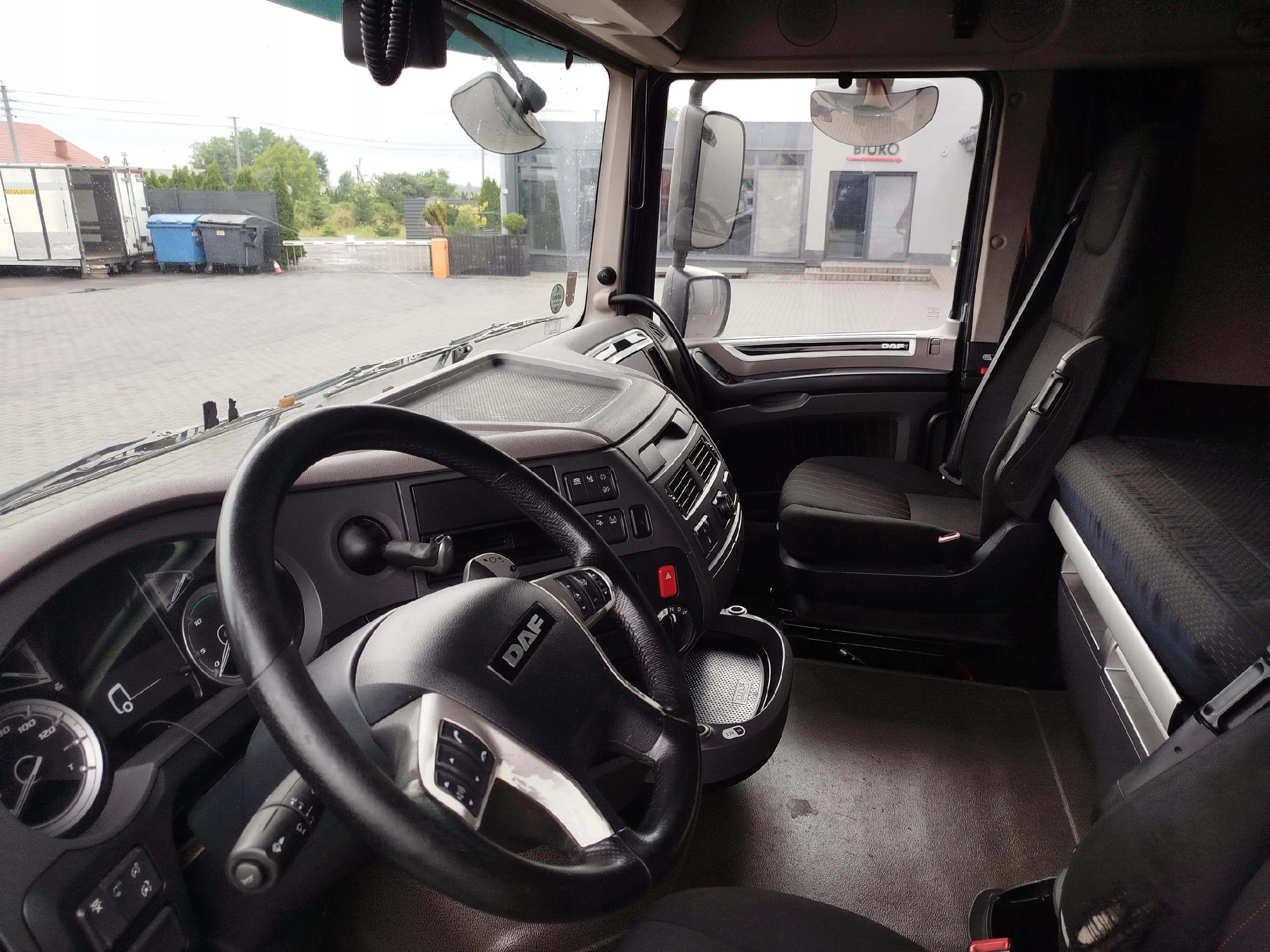 KABINA DAF XF 106 LIFT - obrazek 8