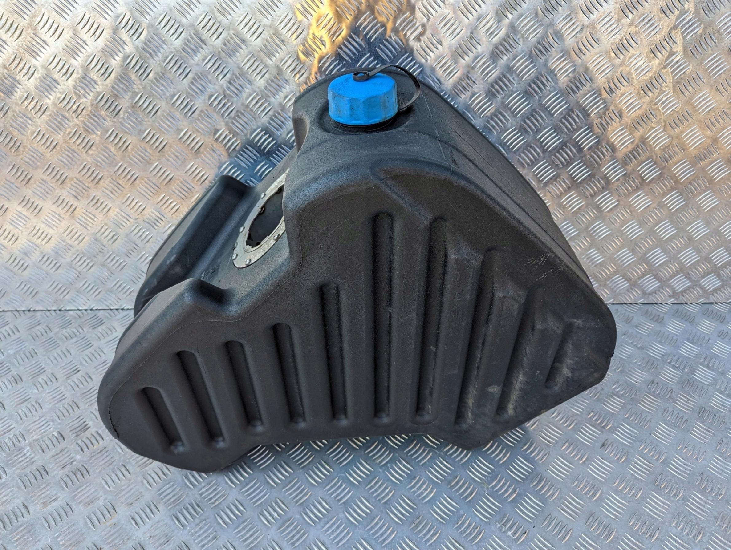 ZBIORNIK AD BLUE SCANIA 1543251 - obrazek 4