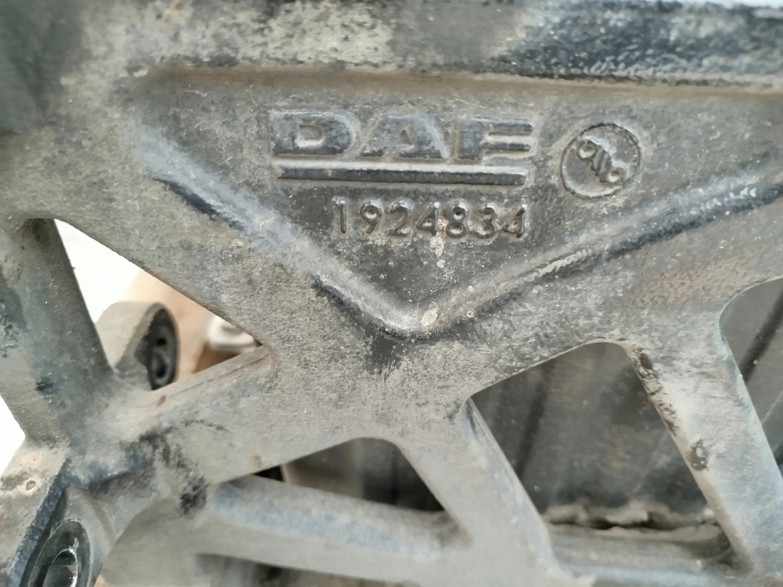 SKRZYNKA AKUMULATORA DAF XF 106 - obrazek 4