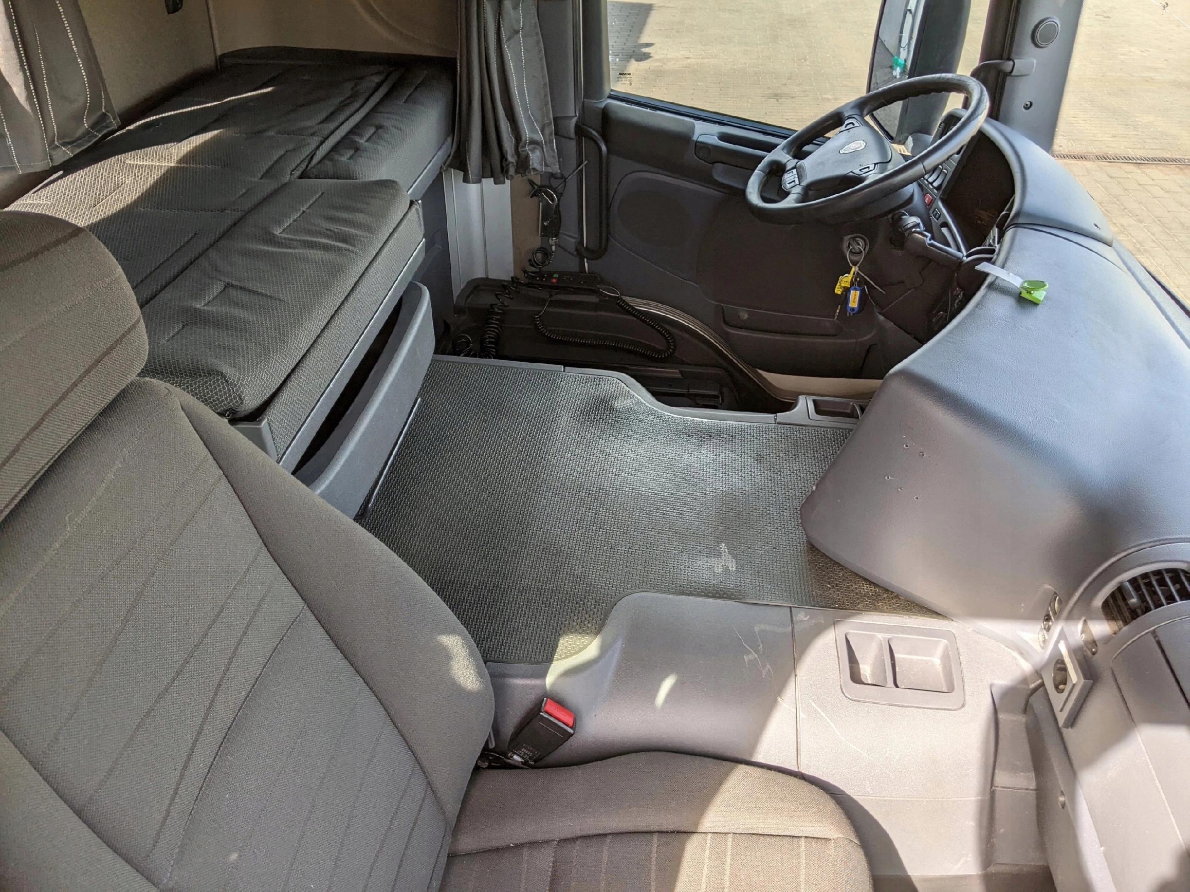 KABINA SCANIA STREAMLINE CP19 2017 ROK - obrazek 7