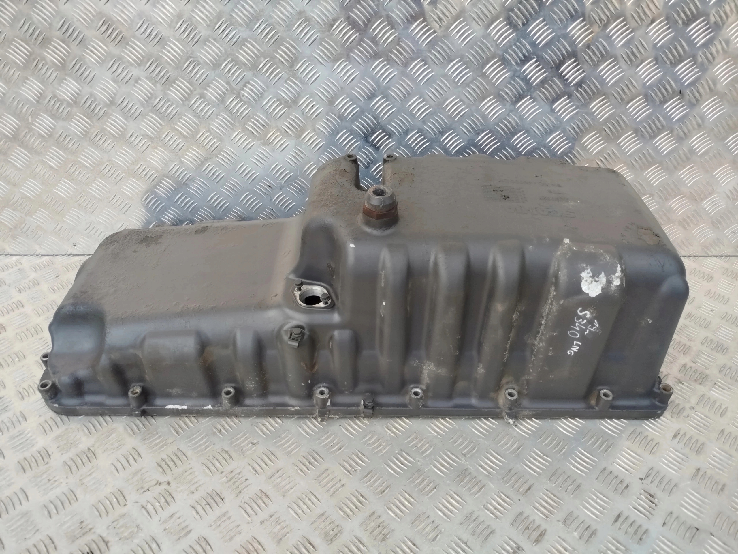 MISKA OLEJOWA SCANIA 9L NTG LNG - obrazek 2