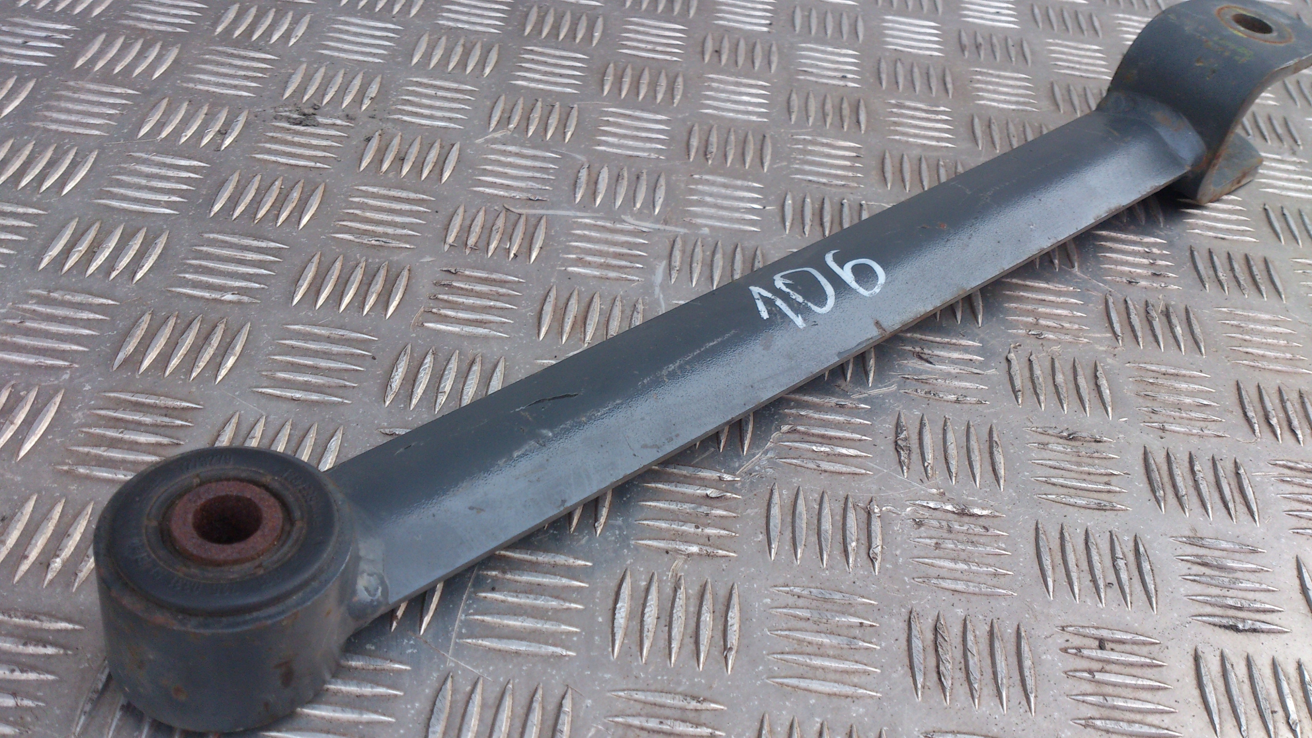 ŁĄCZNIK STABILIZATORA DAF XF 106