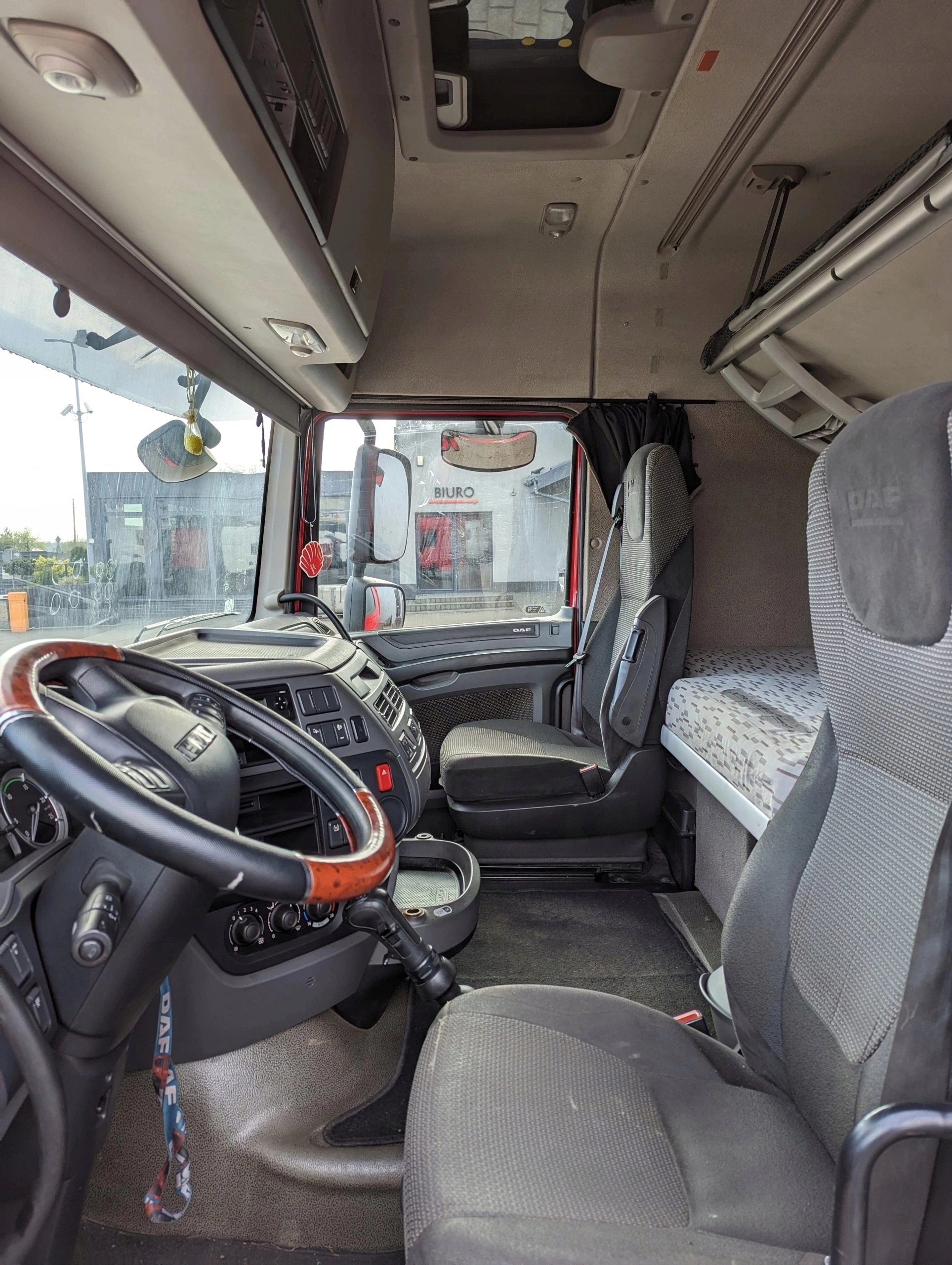 KABINA DAF XF 106 2014 ROK SC - obrazek 5