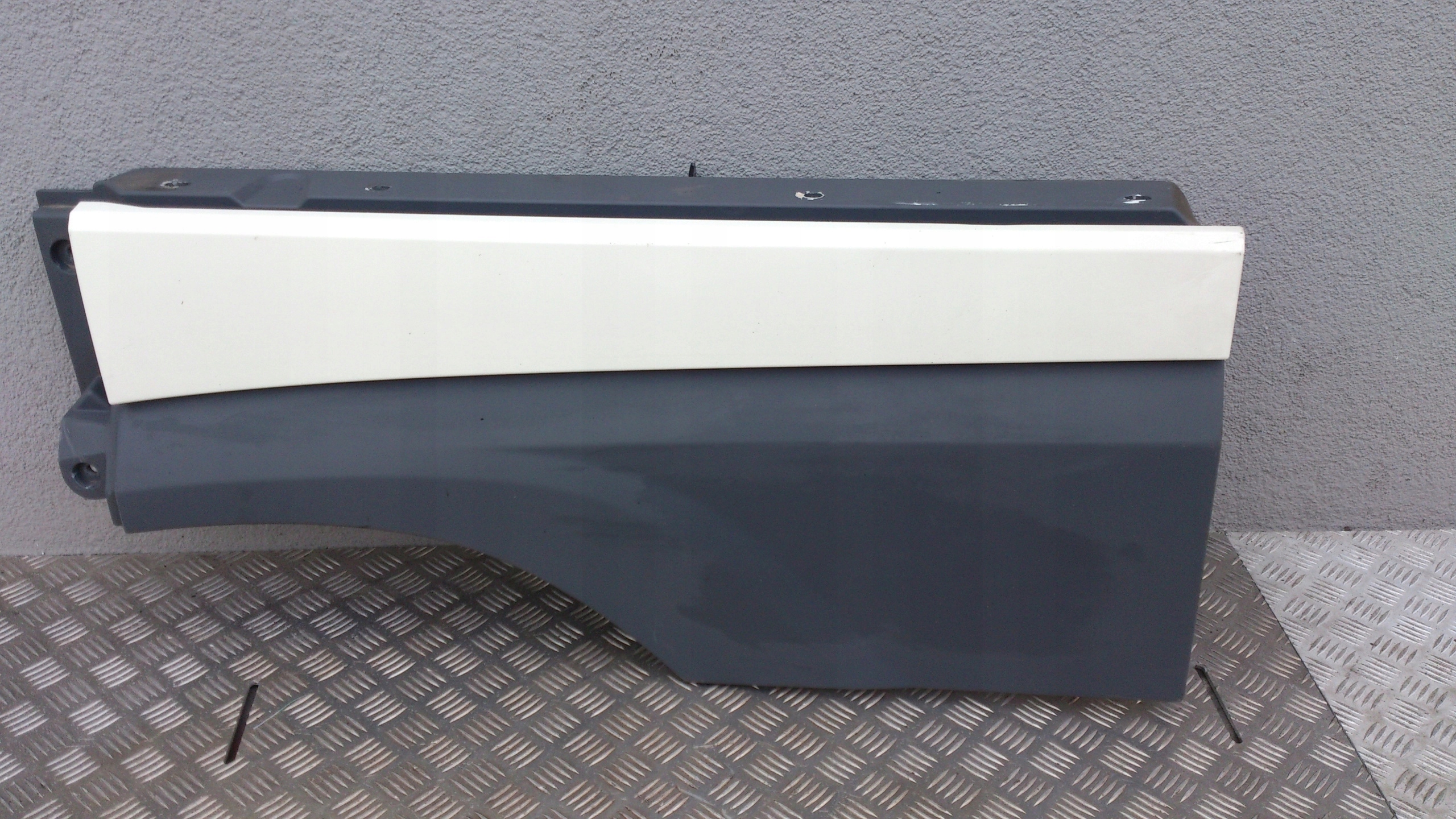 PRZEDŁUŻENIE SCHOWKA DAF XF 105