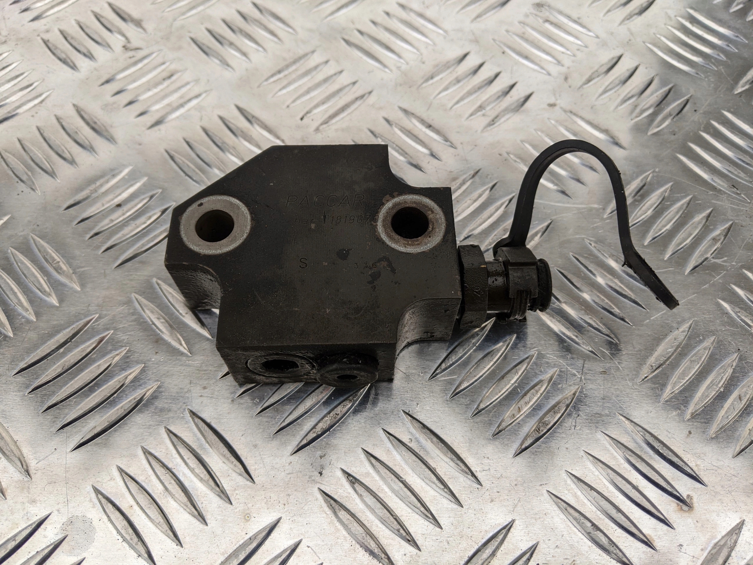 ZAWÓR ZAWOREK ZWROTNY PALIWA DAF XF 105 - obrazek 3