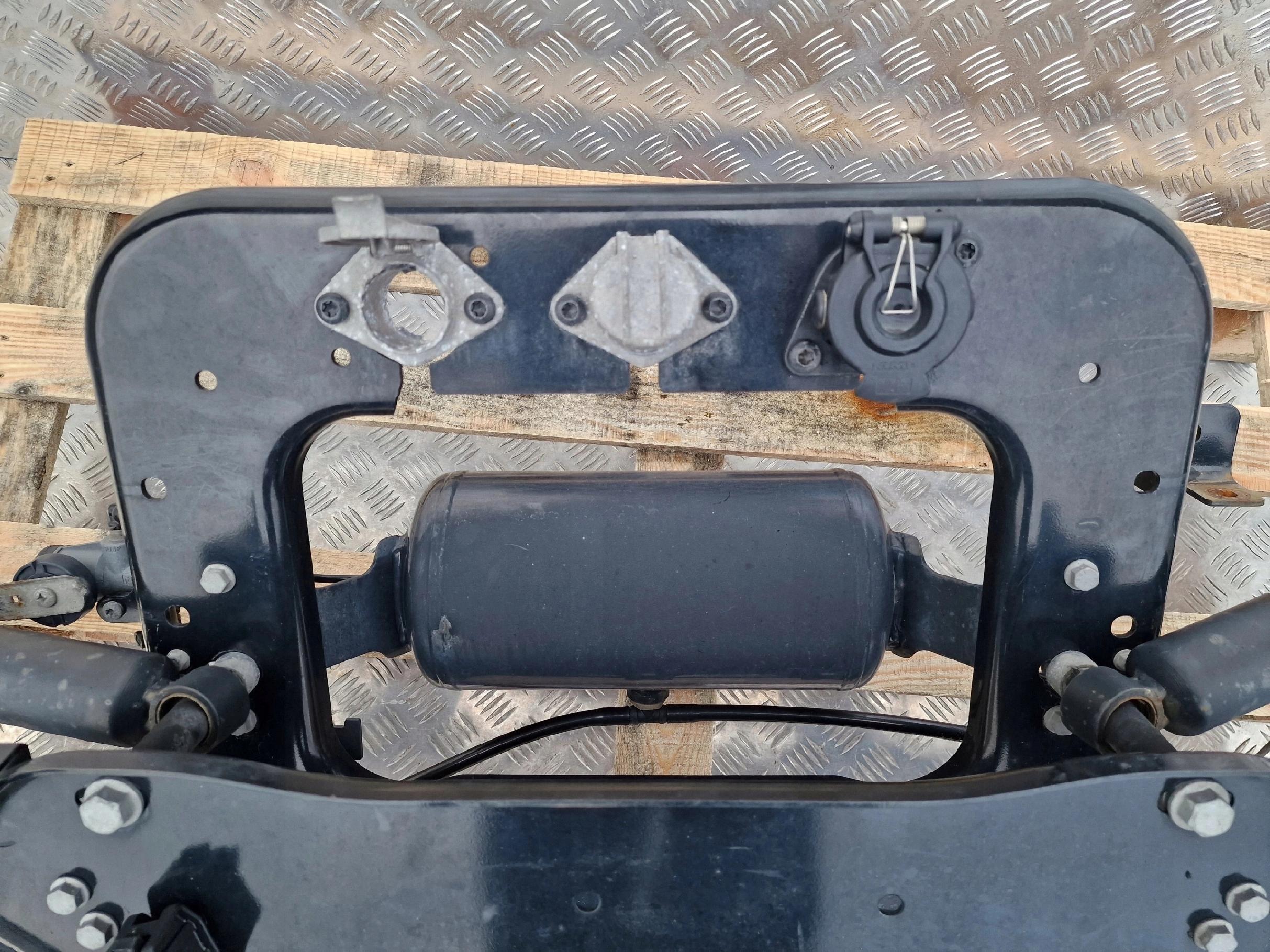 BELKA TYLNA KABINY DAF XF 106 LIFT 480 EURO 6 - obrazek 4