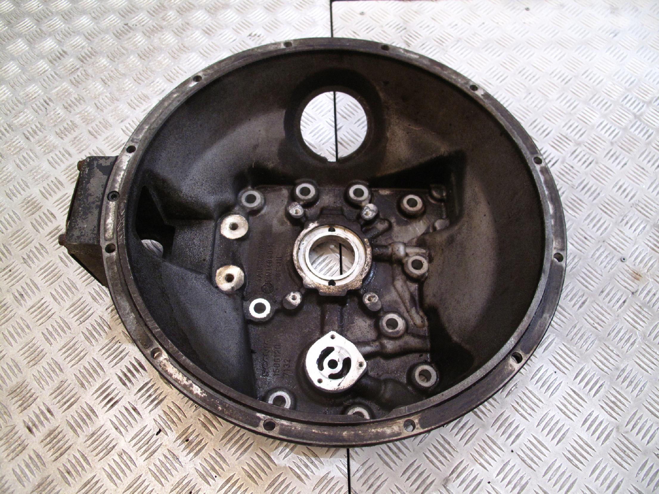 OBUDOWA SPRZĘGŁA SKRZYNI BIEGÓW PRZÓD SCANIA GRS - obrazek 4