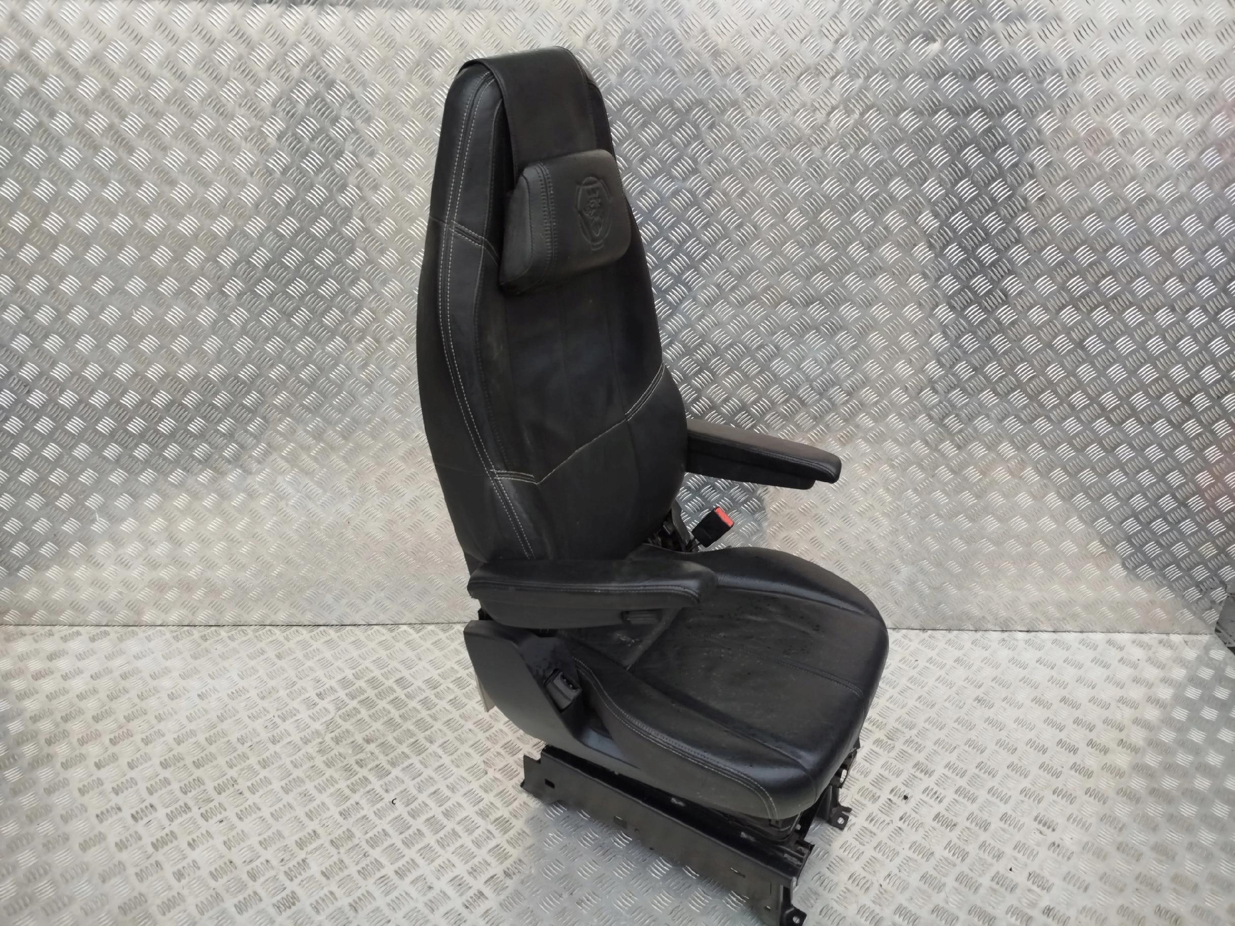 FOTEL PASAŻERA OBROTOWY RECARO SKÓRA SCANIA - obrazek 2