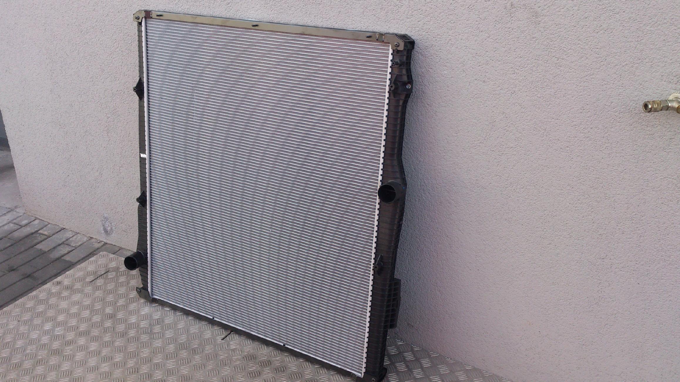 CHŁODNICA WODY CIECZY SCANIA XPI NOWY ZAMIENNIK - obrazek 3