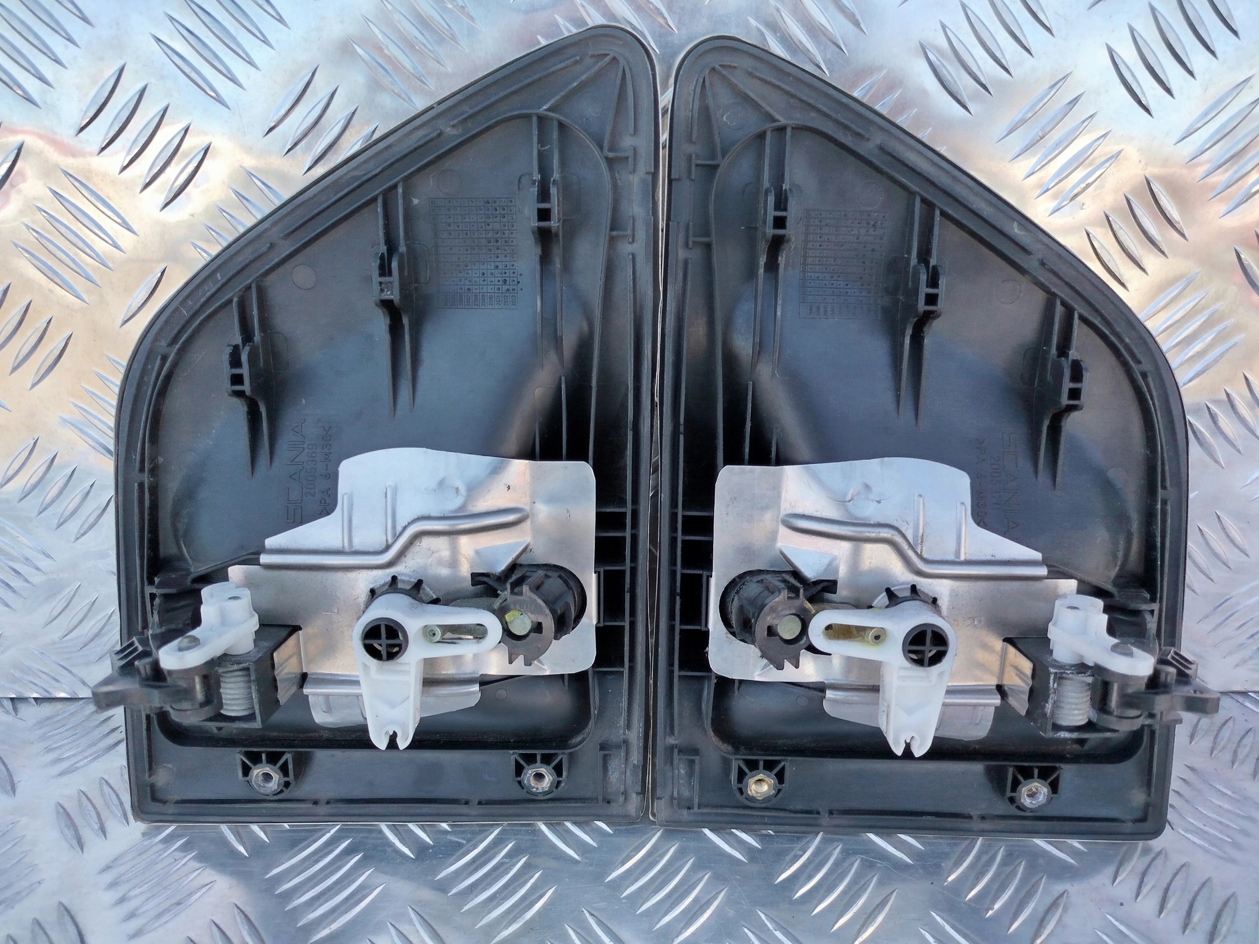 KLAMKA CHROM CHROMOWANA SCANIA R STREAMLINE - obrazek 3