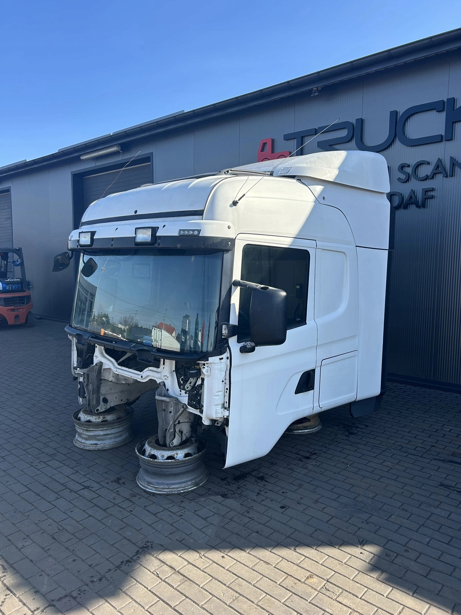 KABINA SCANIA CR19 HPI 2012 ROK - obrazek 2