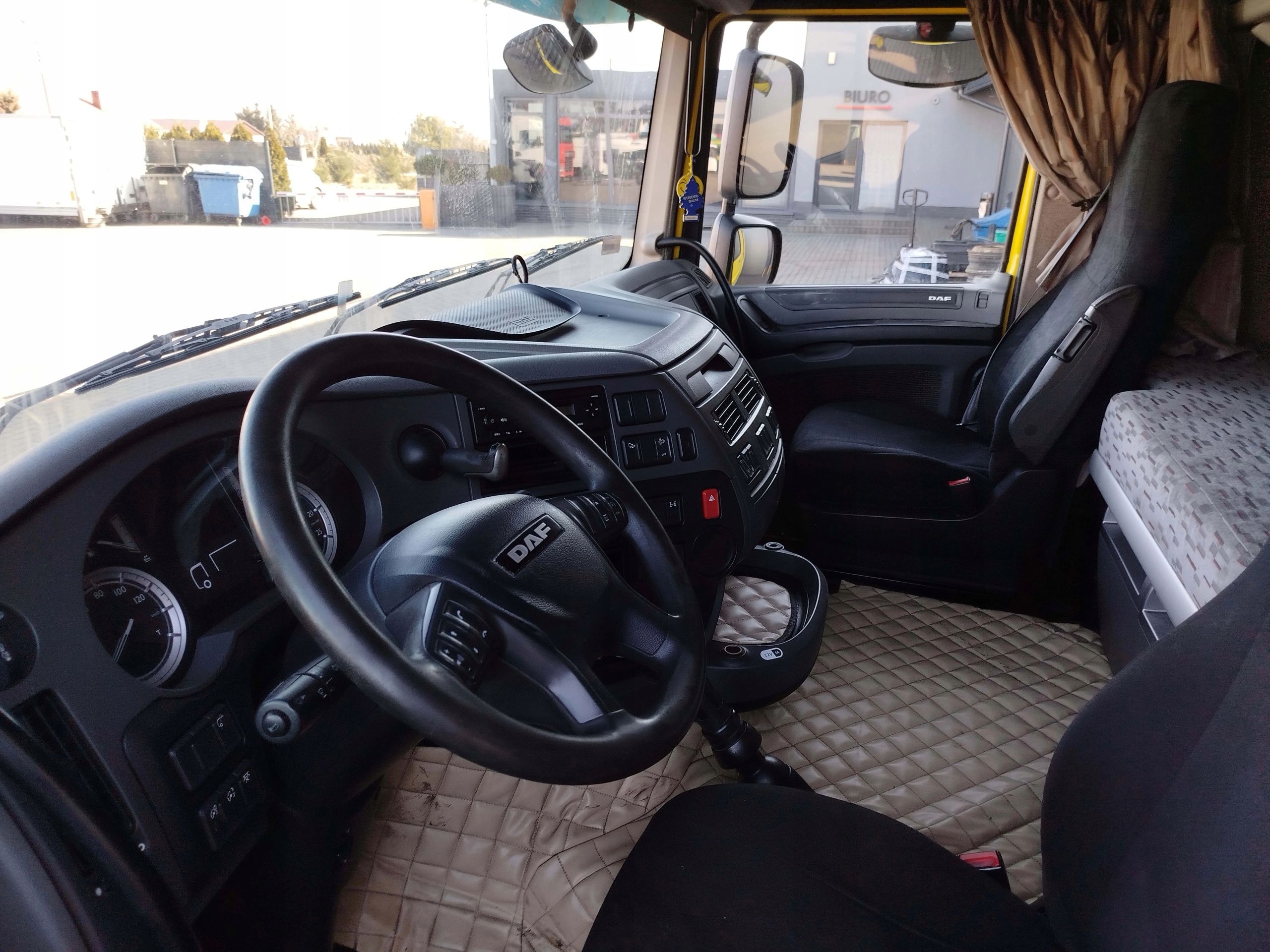 KABINA DAF XF 106 - obrazek 8