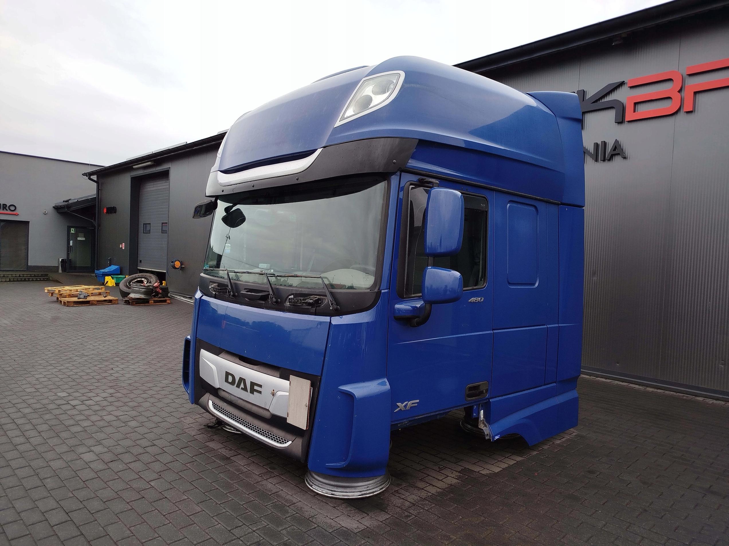 KABINA DAF XF 106 LIFT - obrazek 6