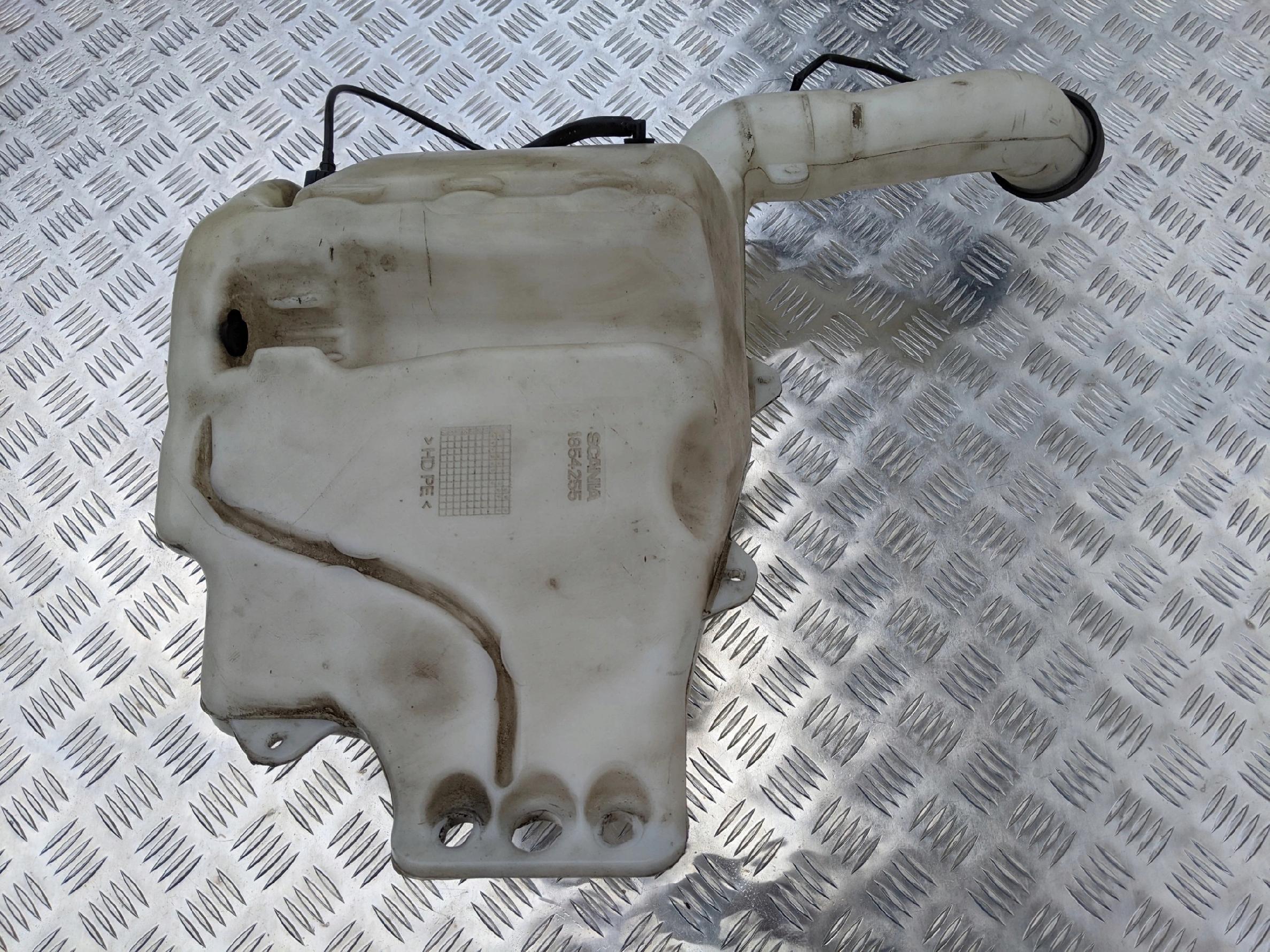 ZBIORNIK ZBIORNICZEK SPRYSKIWACZY SCANIA R - obrazek 4