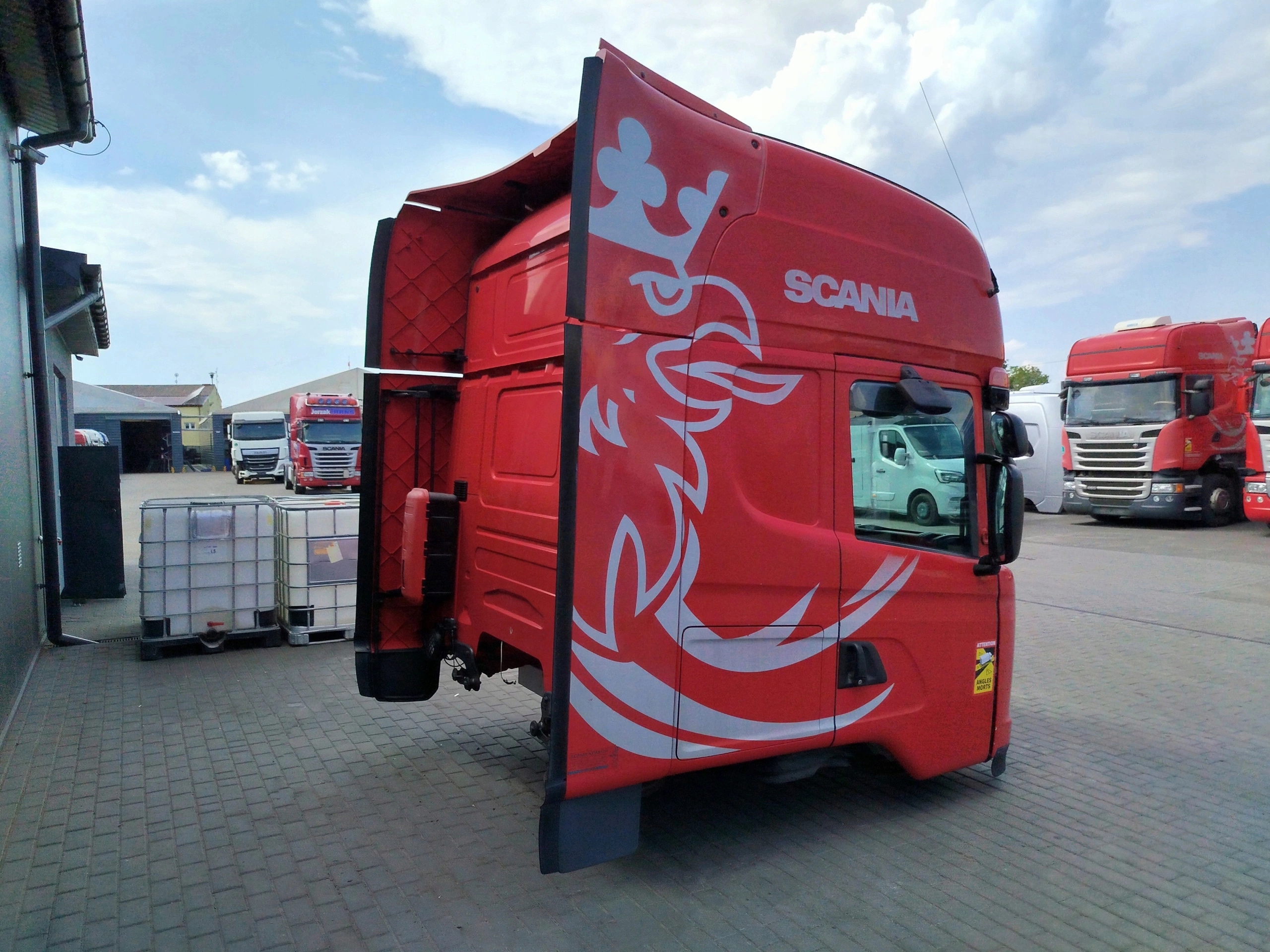 KABINA SCANIA CR19 TOPLINE STREAMLINE - obrazek 4