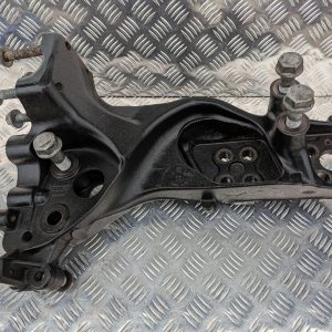 WSPORNIK BAZOWY SCANIA P NTG LEWA STRONA