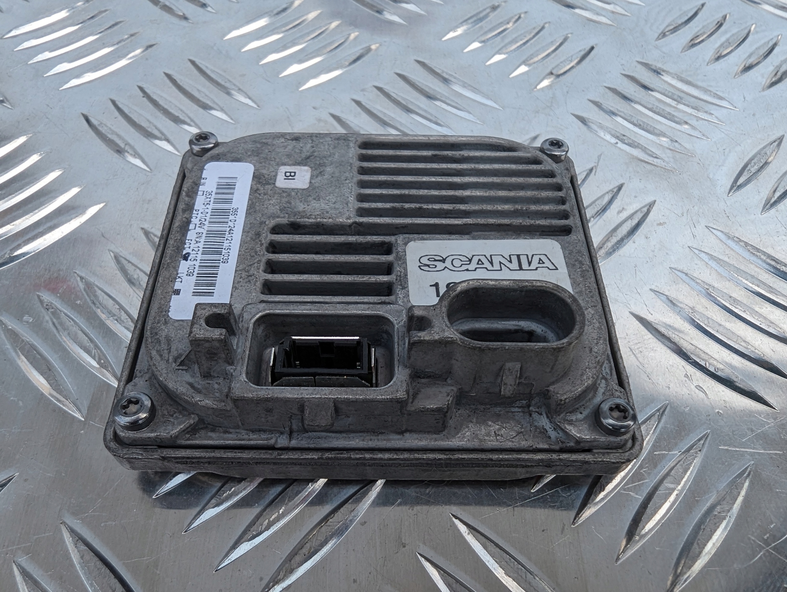 PRZETWORNICA LAMPY XENON KSENON SCANIA R - obrazek 3