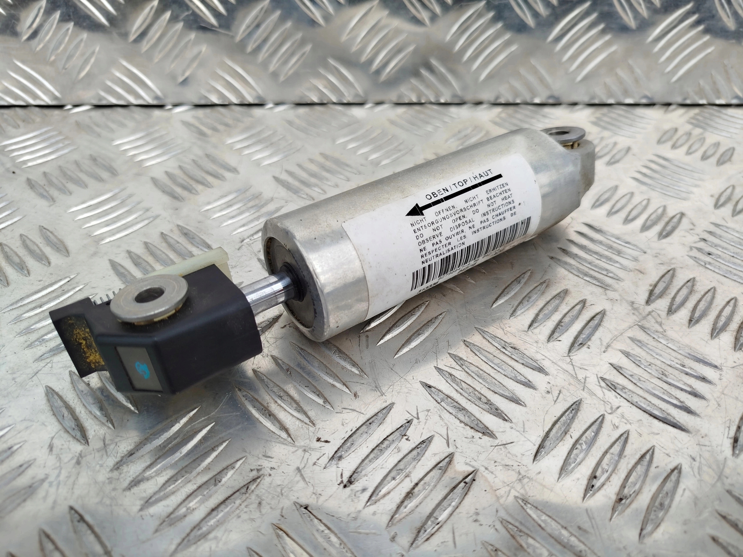 SIŁOWNIK AMORTYZATOR FOTELA RECARO SCANIA NTG - obrazek 2