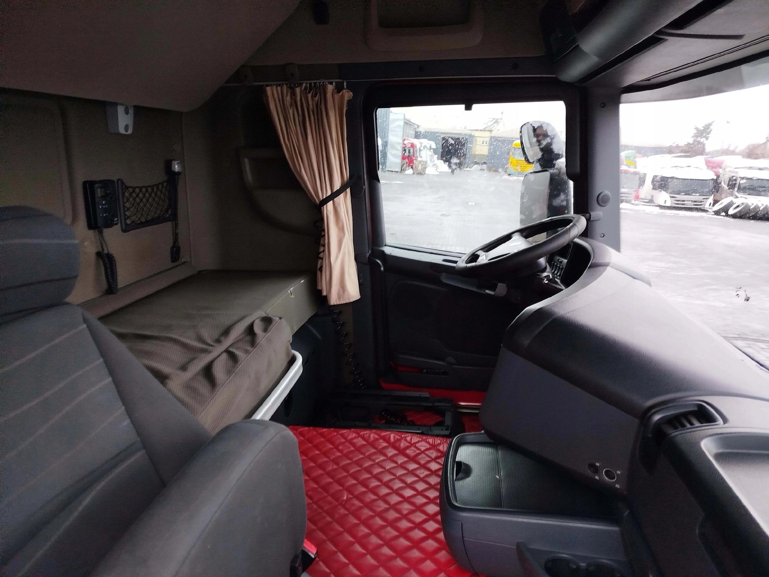 KABINA SCANIA R STREAMLINE HIGHLINE 2015R - obrazek 9