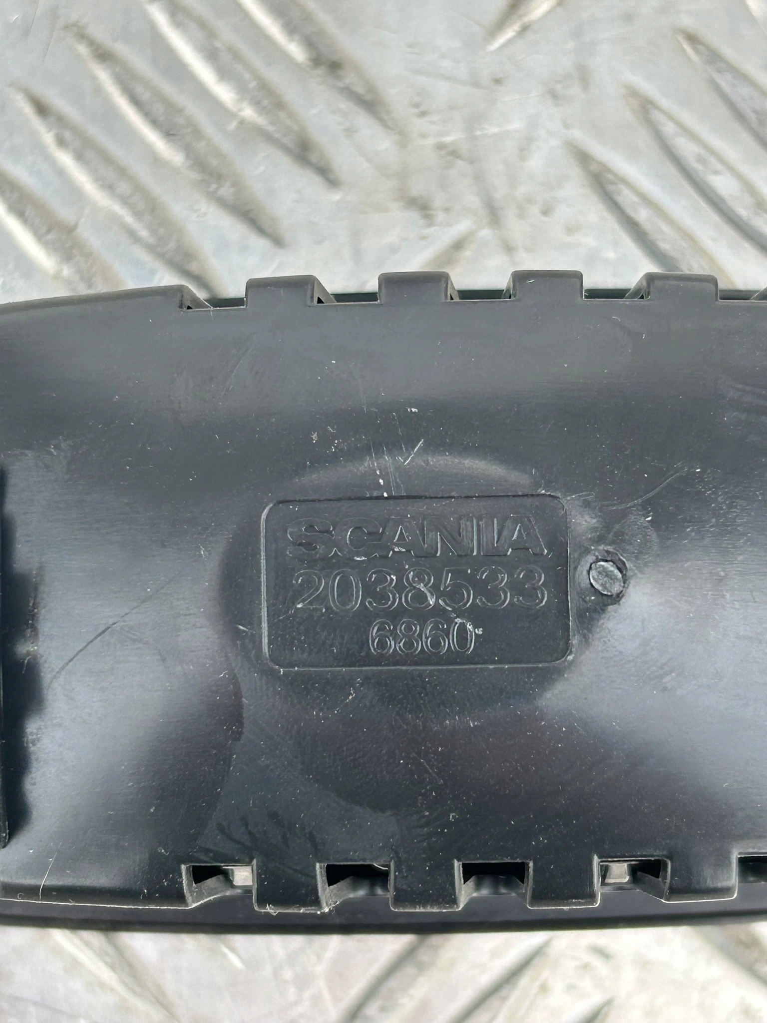 LAMPA LAMPKA OŚWIETLENIOWA SCANIA NTG NOWY MODEL - obrazek 2