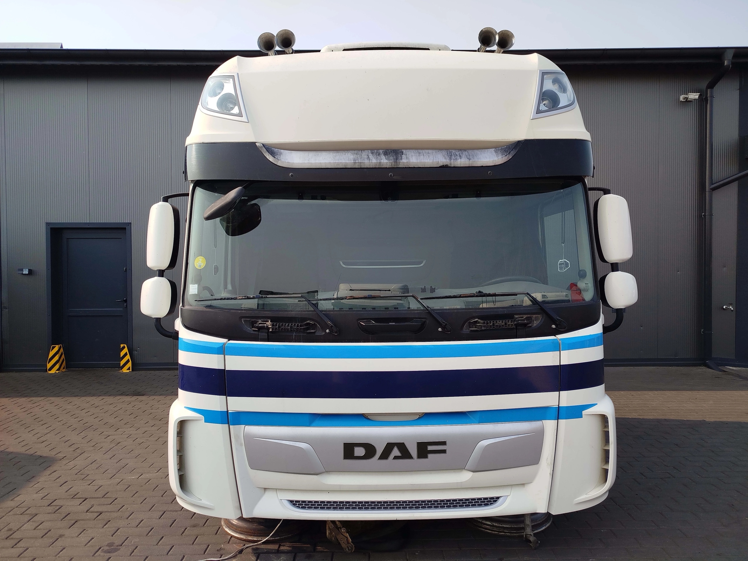 KABINA DAF XF 106 LIFT