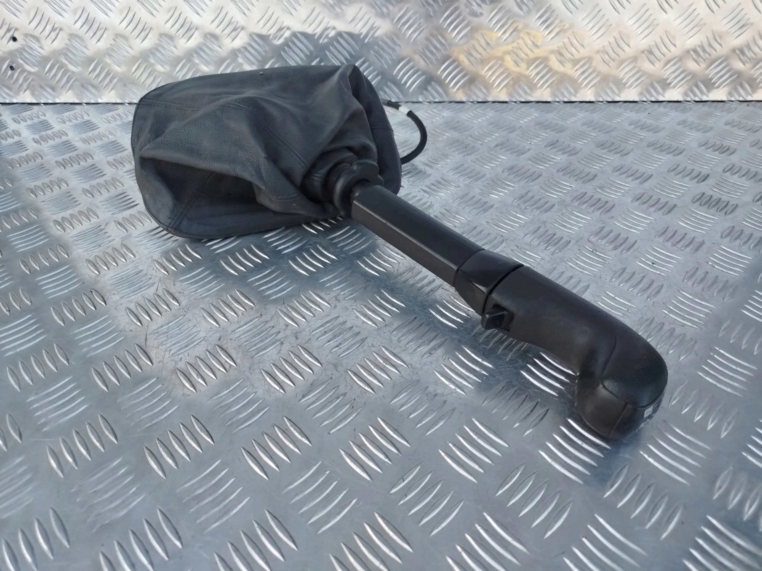 LEWAREK GAŁKA DRĄŻEK ZMIANY BIEGÓW SCANIA G - obrazek 7