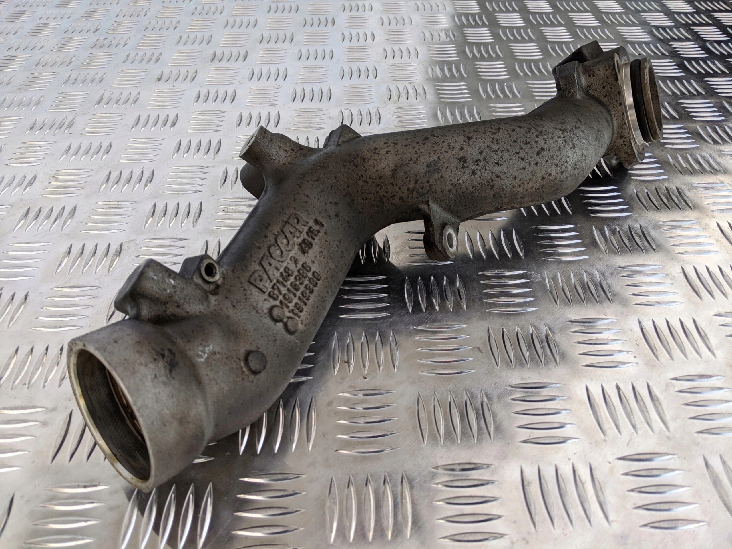 KRÓCIEC ROZDZIELACZ PŁYNU CHŁODZĄCEGO DAF XF 106 - obrazek 6