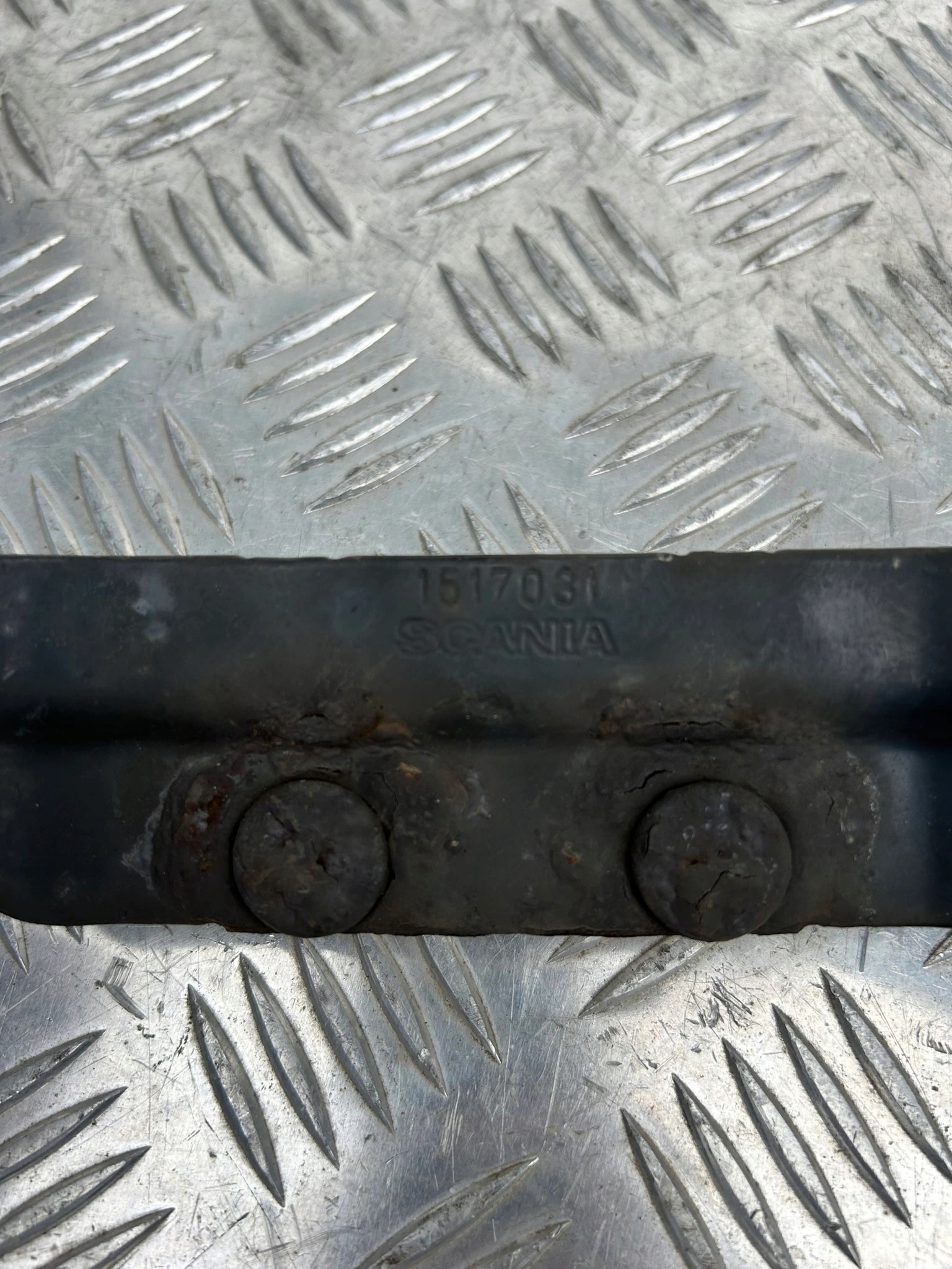 MOCOWANIE WSPORNIK HALOGENÓW GÓRNYCH SCANIA R HIGHLINE - obrazek 2