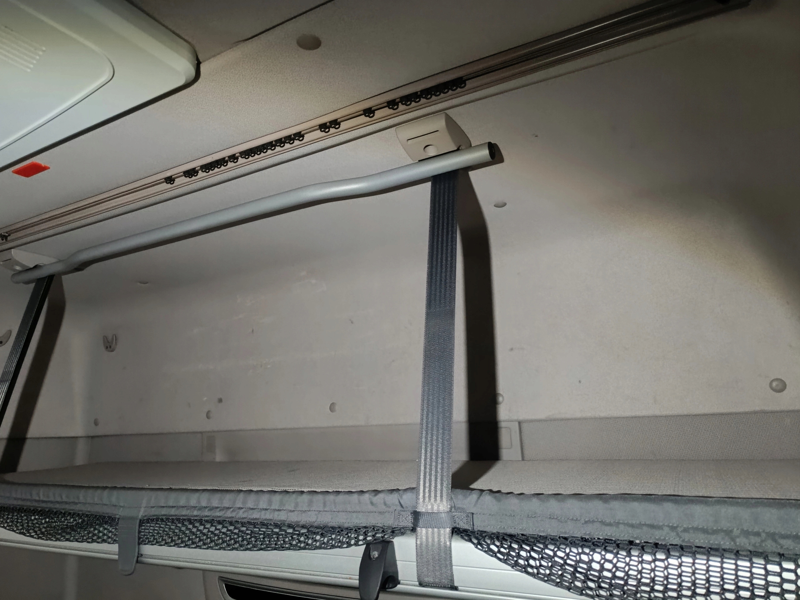 TAPICERKA DACHU ŚCIANA TYLNA DAF XF 106 SPACE CAB LIFT - obrazek 3