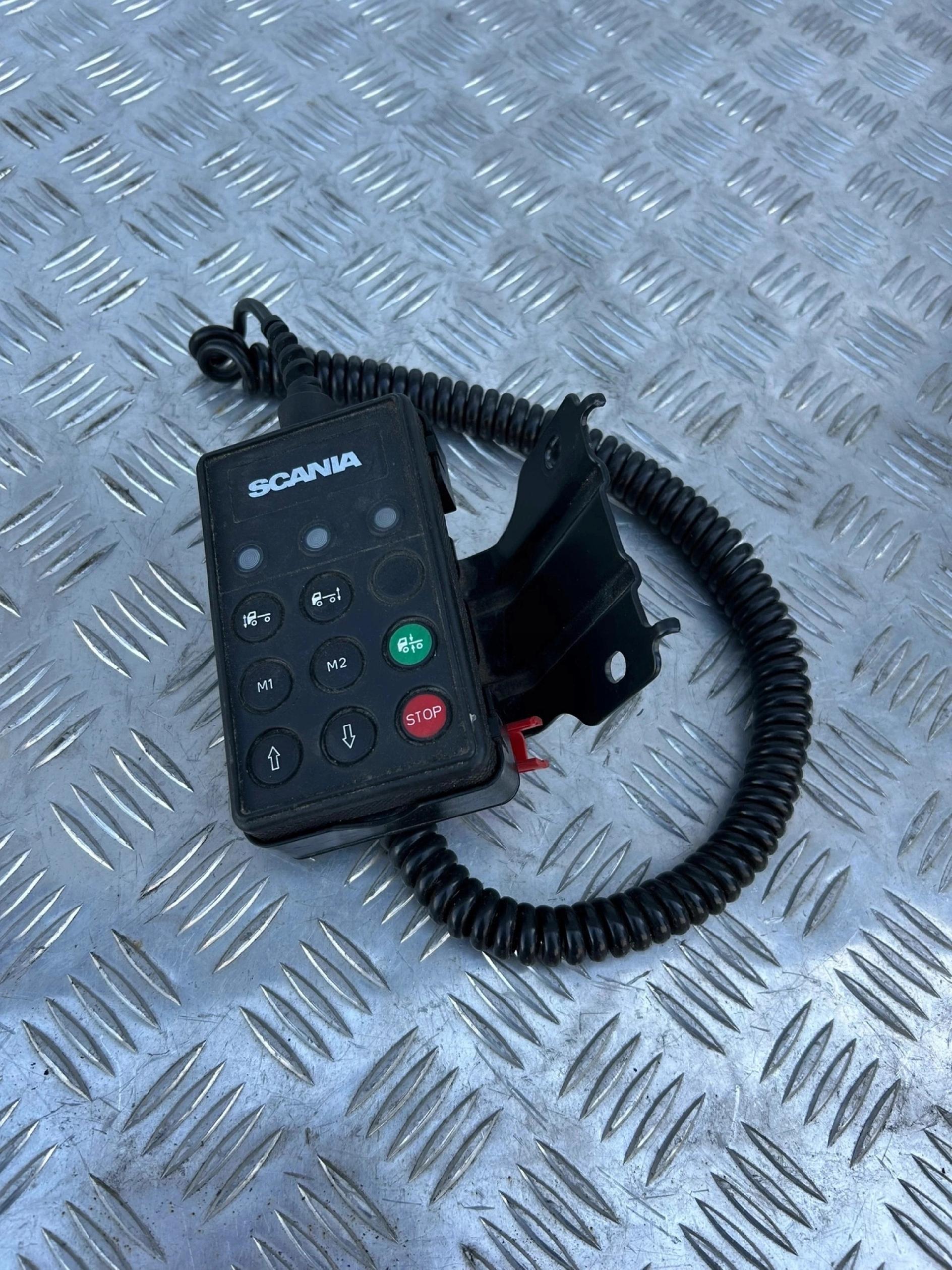 PILOT STEROWANIA PODUSZEK ZAWIESZENIA SCANIA R STARY TYP 2 OSIE